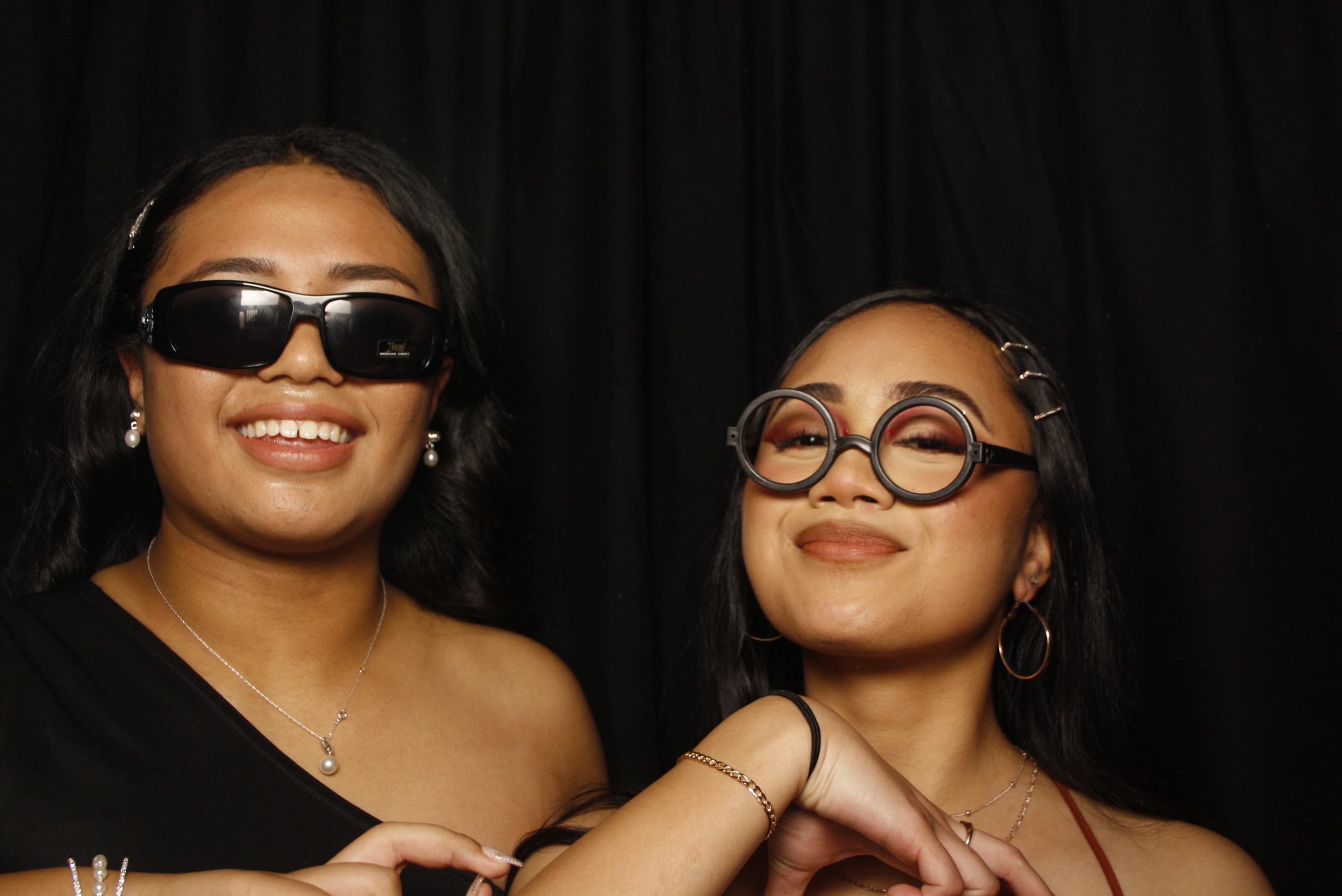 Whitby Collegiate School Ball - 2022 | View more photos from the event at wgtngallery.classicphotobooths.co.nz/u/wgtncpbgallery/Whitby-Collegiate-School-Ball-2022