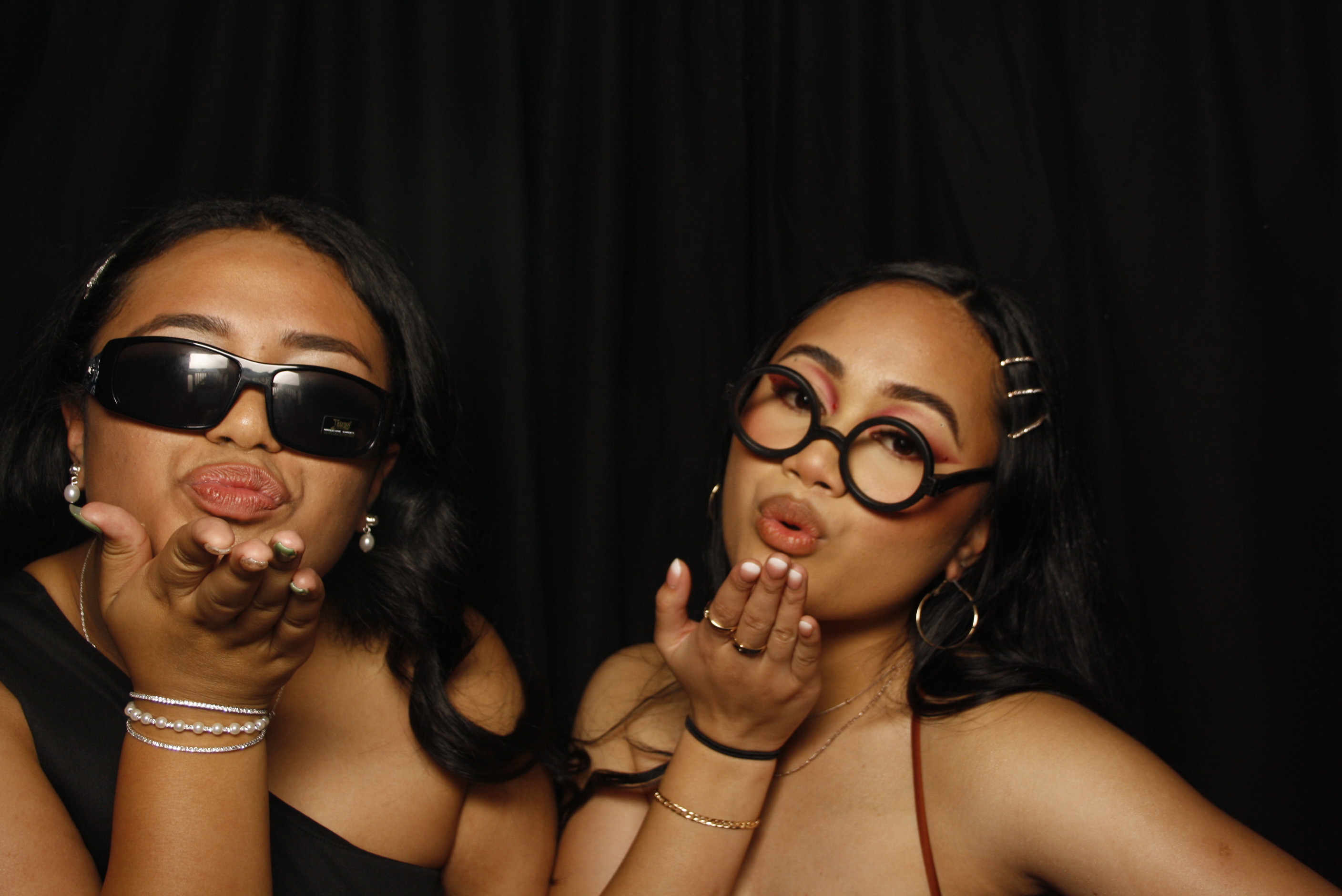 Whitby Collegiate School Ball - 2022 | View more photos from the event at wgtngallery.classicphotobooths.co.nz/u/wgtncpbgallery/Whitby-Collegiate-School-Ball-2022