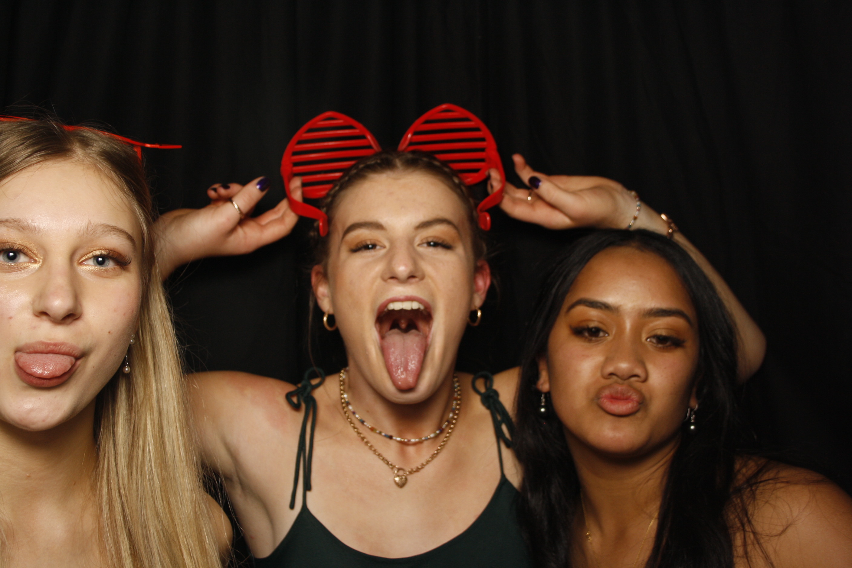 Whitby Collegiate School Ball - 2022 | View more photos from the event at wgtngallery.classicphotobooths.co.nz/u/wgtncpbgallery/Whitby-Collegiate-School-Ball-2022