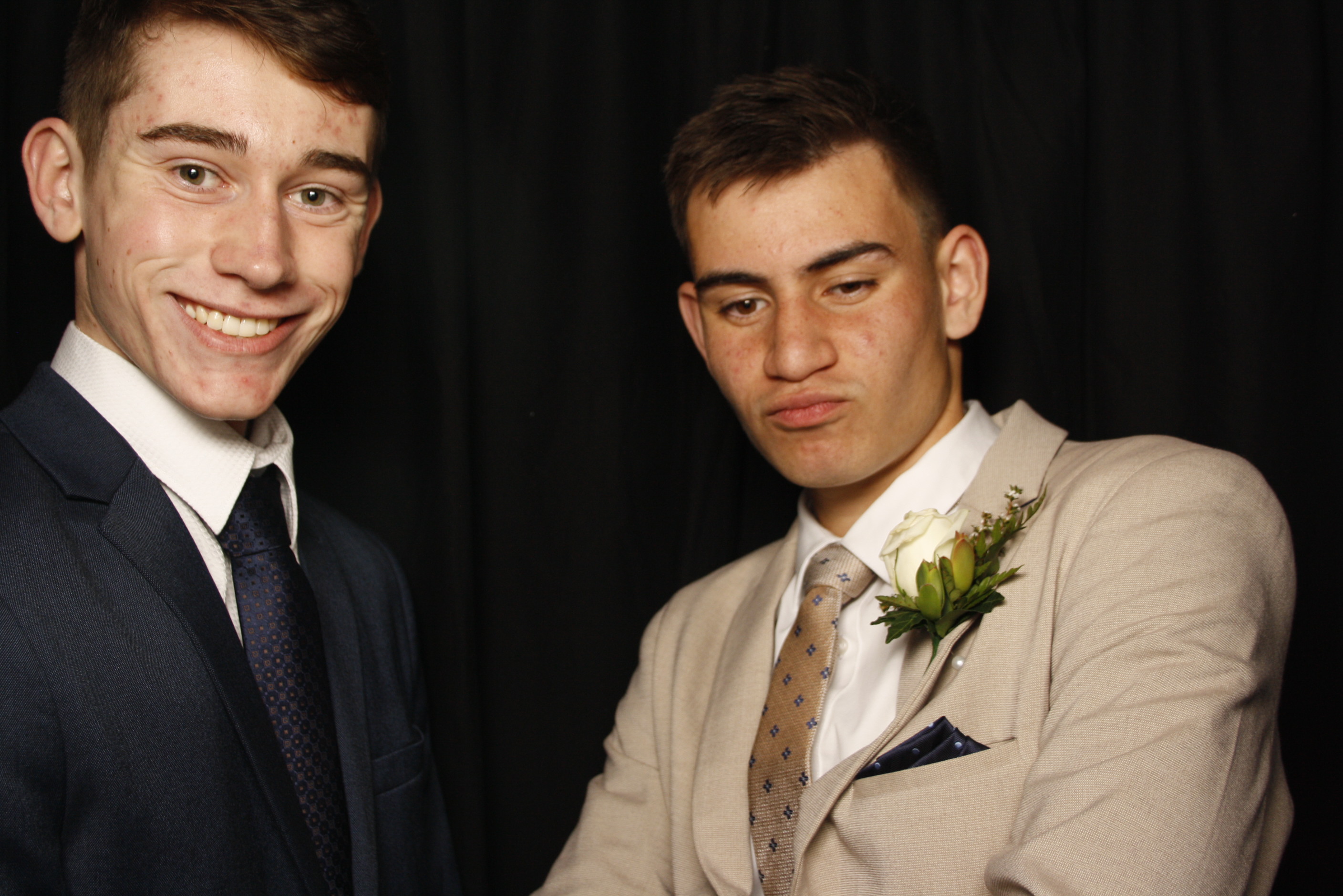 Whitby Collegiate School Ball - 2022 | View more photos from the event at wgtngallery.classicphotobooths.co.nz/u/wgtncpbgallery/Whitby-Collegiate-School-Ball-2022