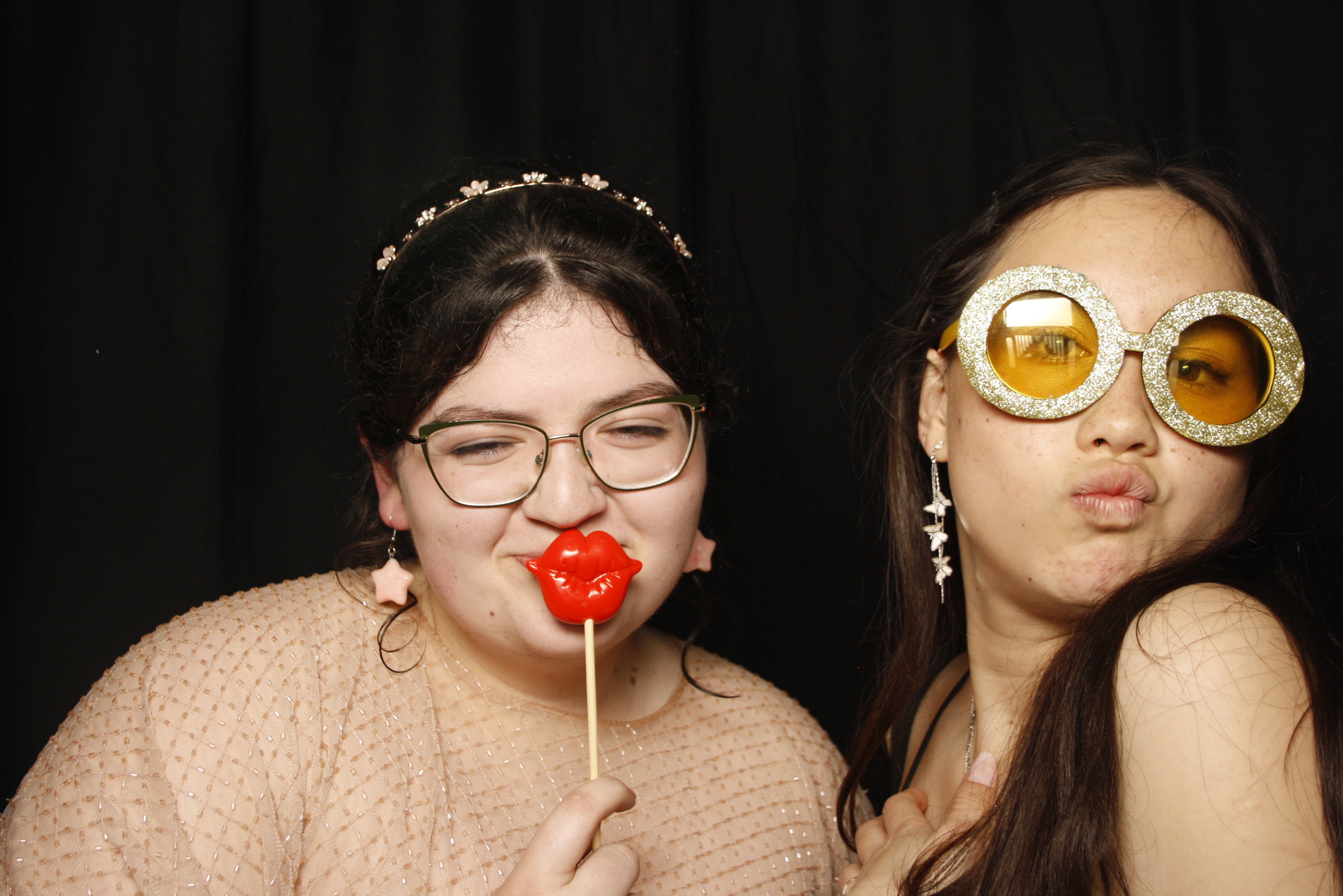 Whitby Collegiate School Ball - 2022 | View more photos from the event at wgtngallery.classicphotobooths.co.nz/u/wgtncpbgallery/Whitby-Collegiate-School-Ball-2022