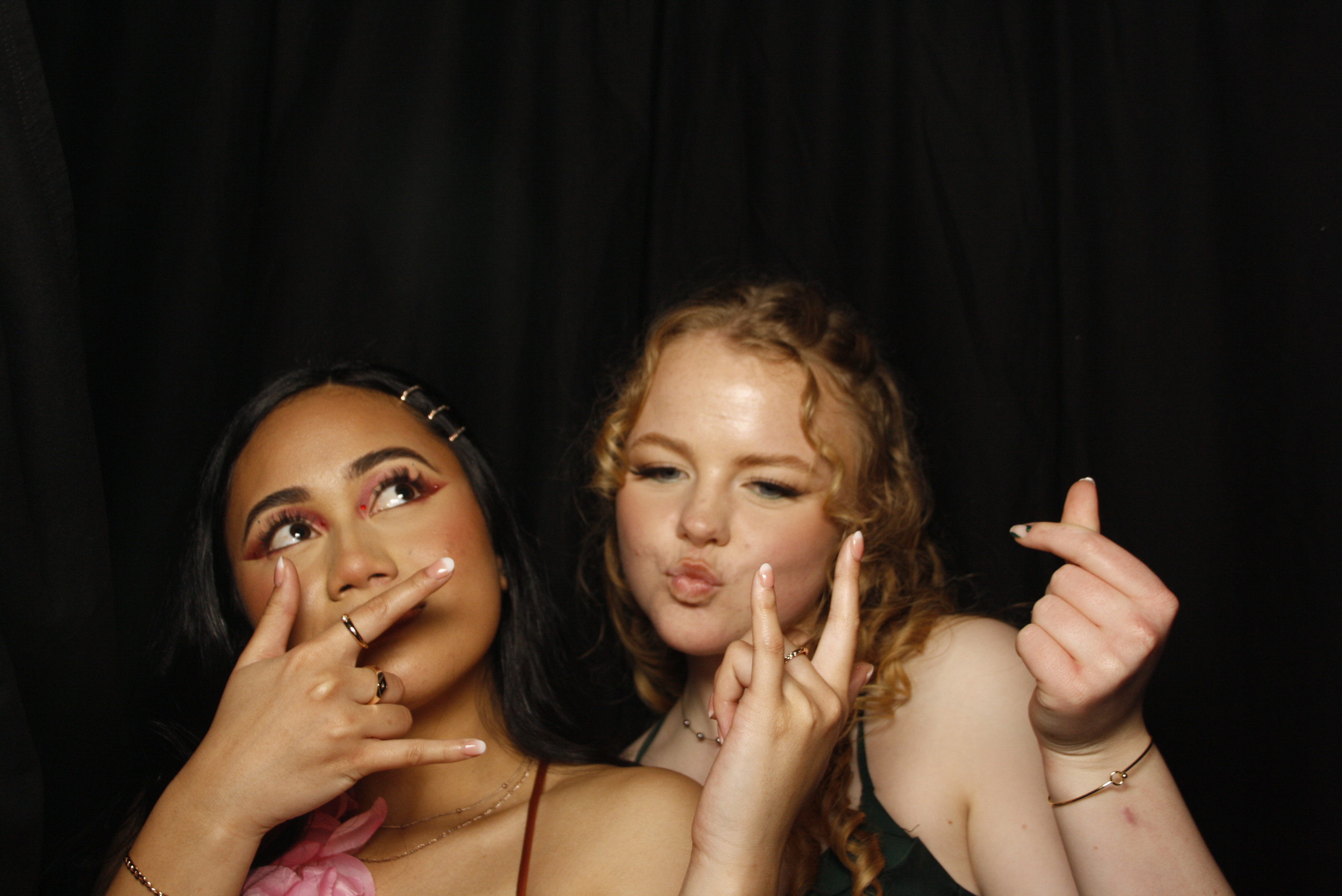 Whitby Collegiate School Ball - 2022 | View more photos from the event at wgtngallery.classicphotobooths.co.nz/u/wgtncpbgallery/Whitby-Collegiate-School-Ball-2022