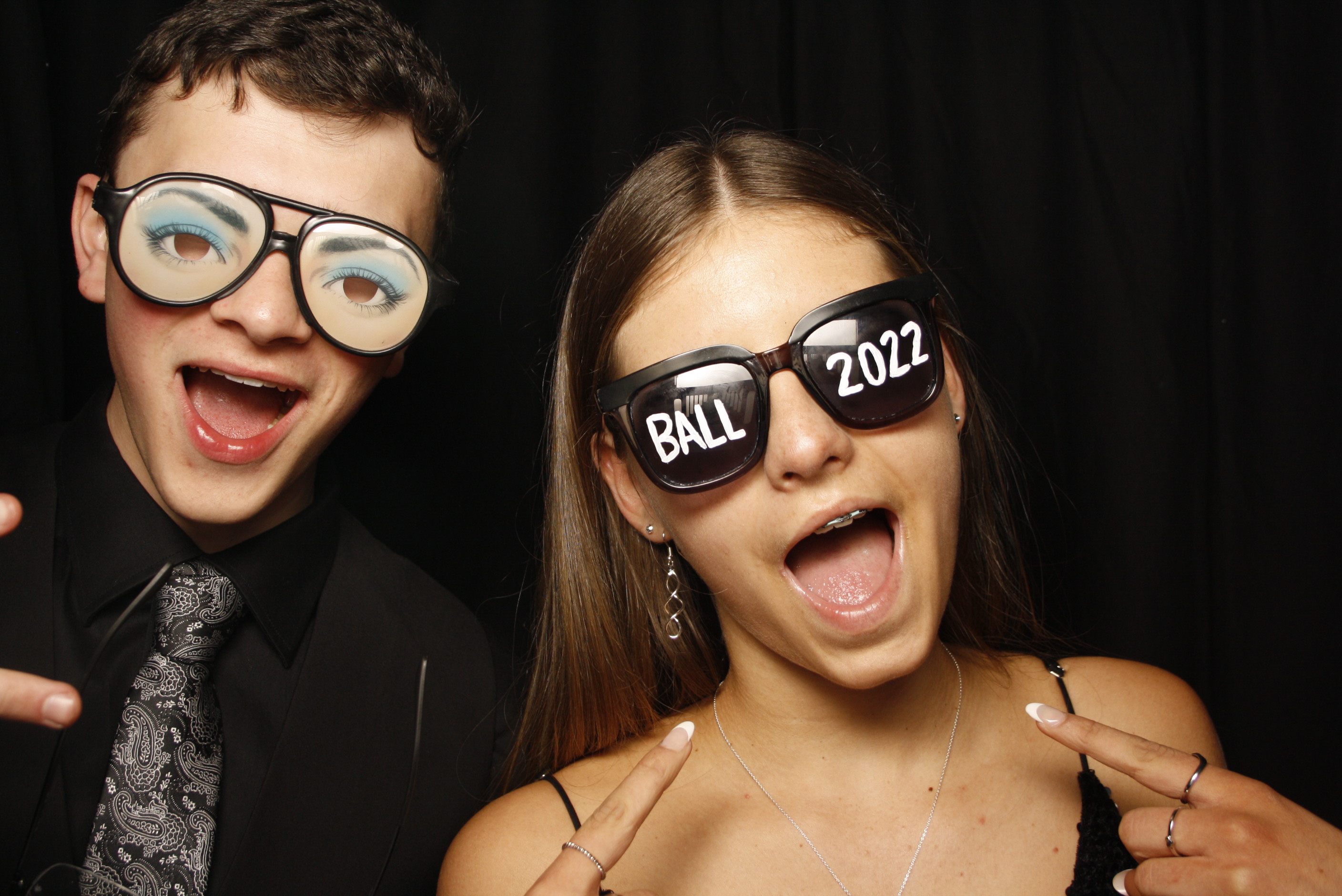Whitby Collegiate School Ball - 2022 | View more photos from the event at wgtngallery.classicphotobooths.co.nz/u/wgtncpbgallery/Whitby-Collegiate-School-Ball-2022