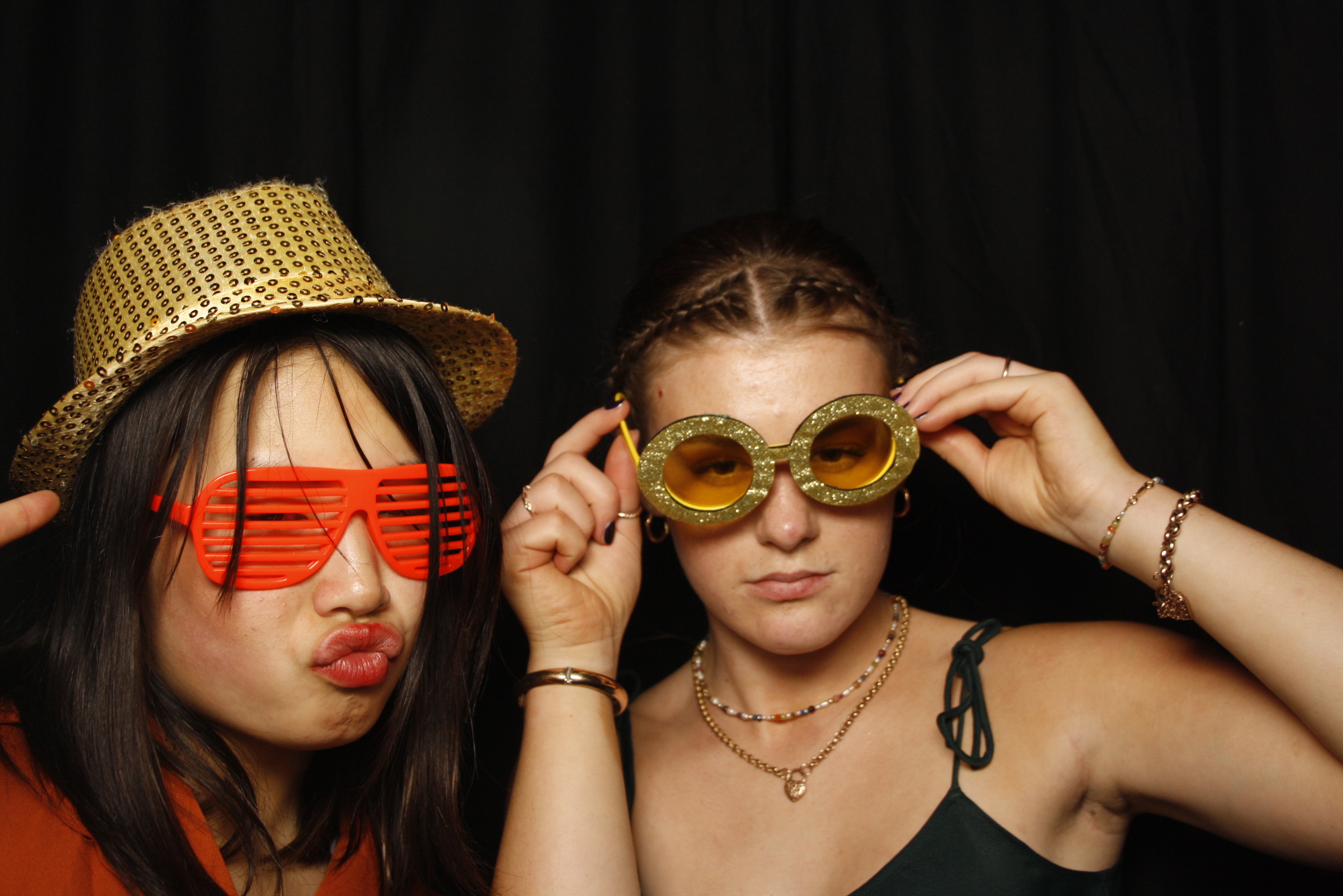 Whitby Collegiate School Ball - 2022 | View more photos from the event at wgtngallery.classicphotobooths.co.nz/u/wgtncpbgallery/Whitby-Collegiate-School-Ball-2022