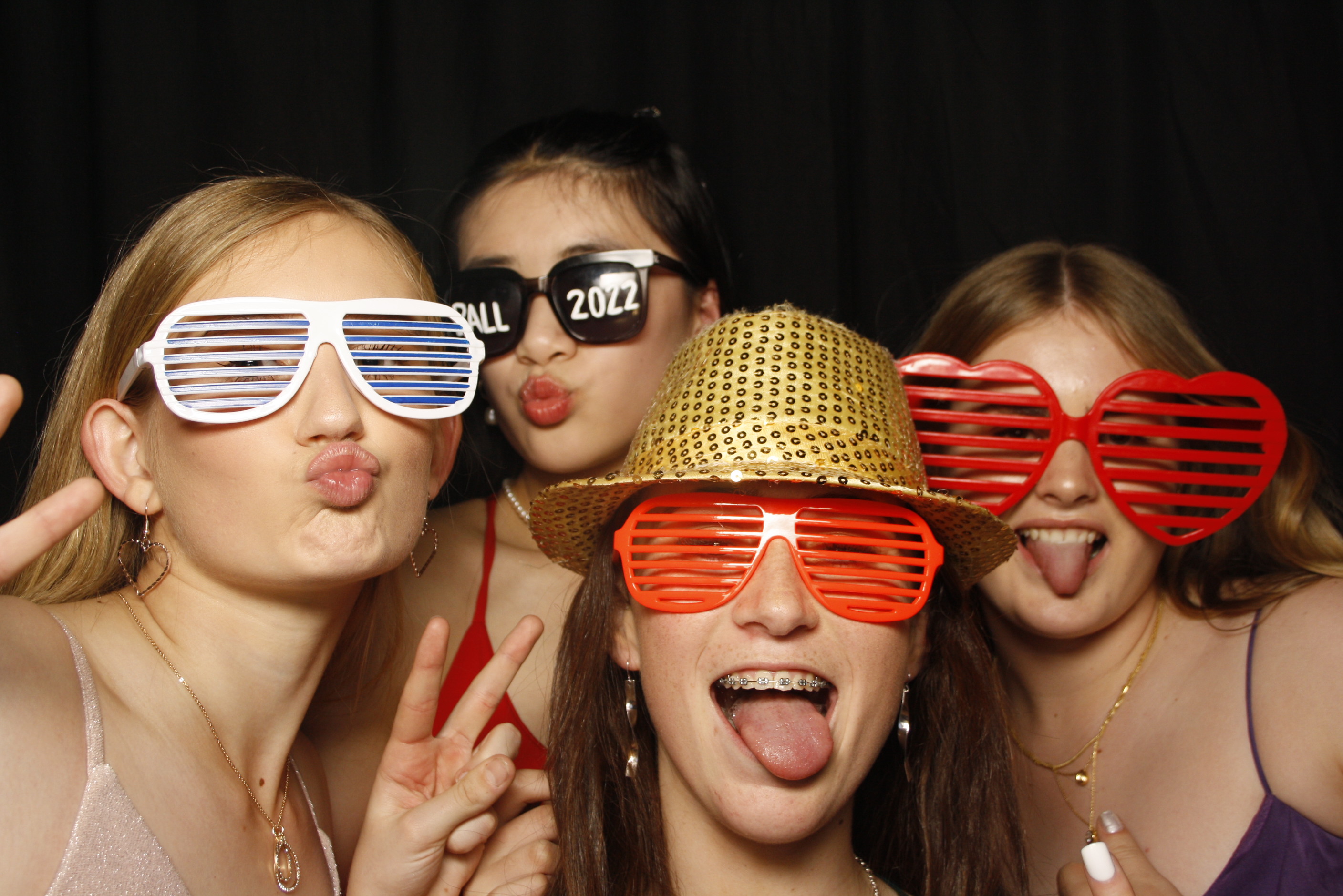 Whitby Collegiate School Ball - 2022 | View more photos from the event at wgtngallery.classicphotobooths.co.nz/u/wgtncpbgallery/Whitby-Collegiate-School-Ball-2022