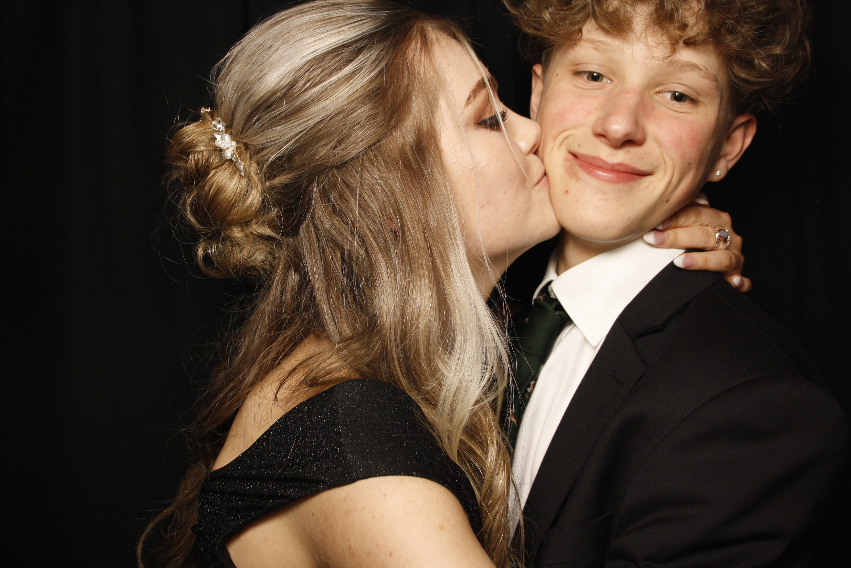 Whitby Collegiate School Ball - 2022 | View more photos from the event at wgtngallery.classicphotobooths.co.nz/u/wgtncpbgallery/Whitby-Collegiate-School-Ball-2022