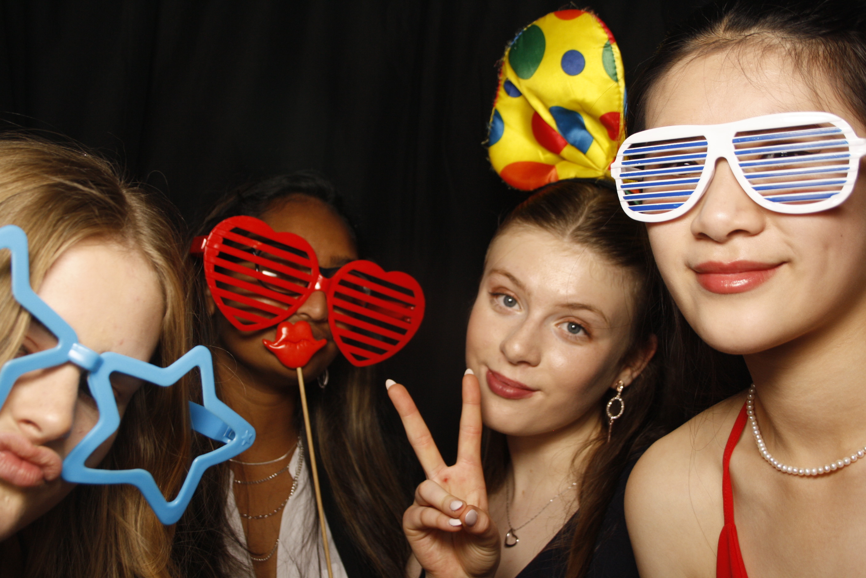 Whitby Collegiate School Ball - 2022 | View more photos from the event at wgtngallery.classicphotobooths.co.nz/u/wgtncpbgallery/Whitby-Collegiate-School-Ball-2022