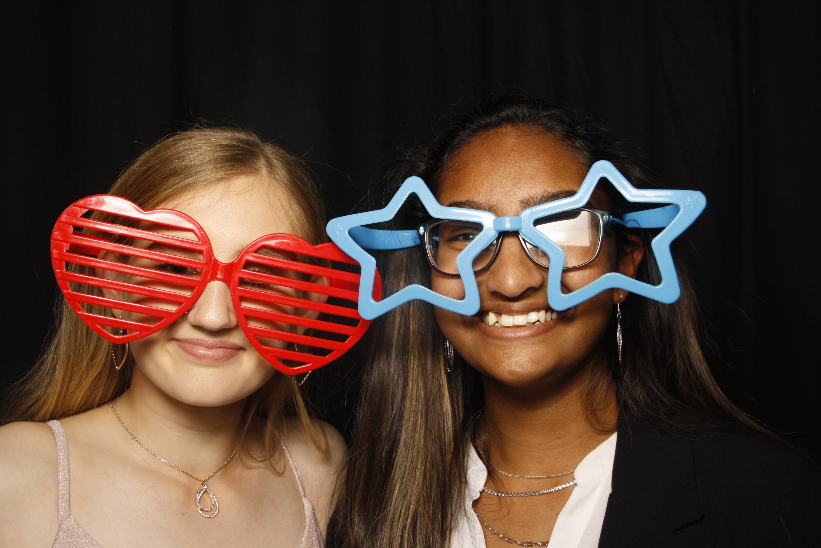 Whitby Collegiate School Ball - 2022 | View more photos from the event at wgtngallery.classicphotobooths.co.nz/u/wgtncpbgallery/Whitby-Collegiate-School-Ball-2022