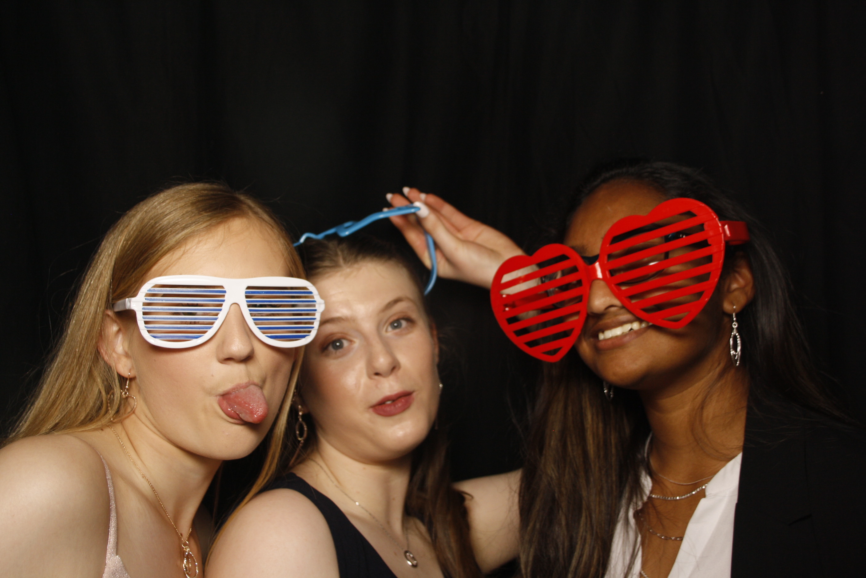 Whitby Collegiate School Ball - 2022 | View more photos from the event at wgtngallery.classicphotobooths.co.nz/u/wgtncpbgallery/Whitby-Collegiate-School-Ball-2022