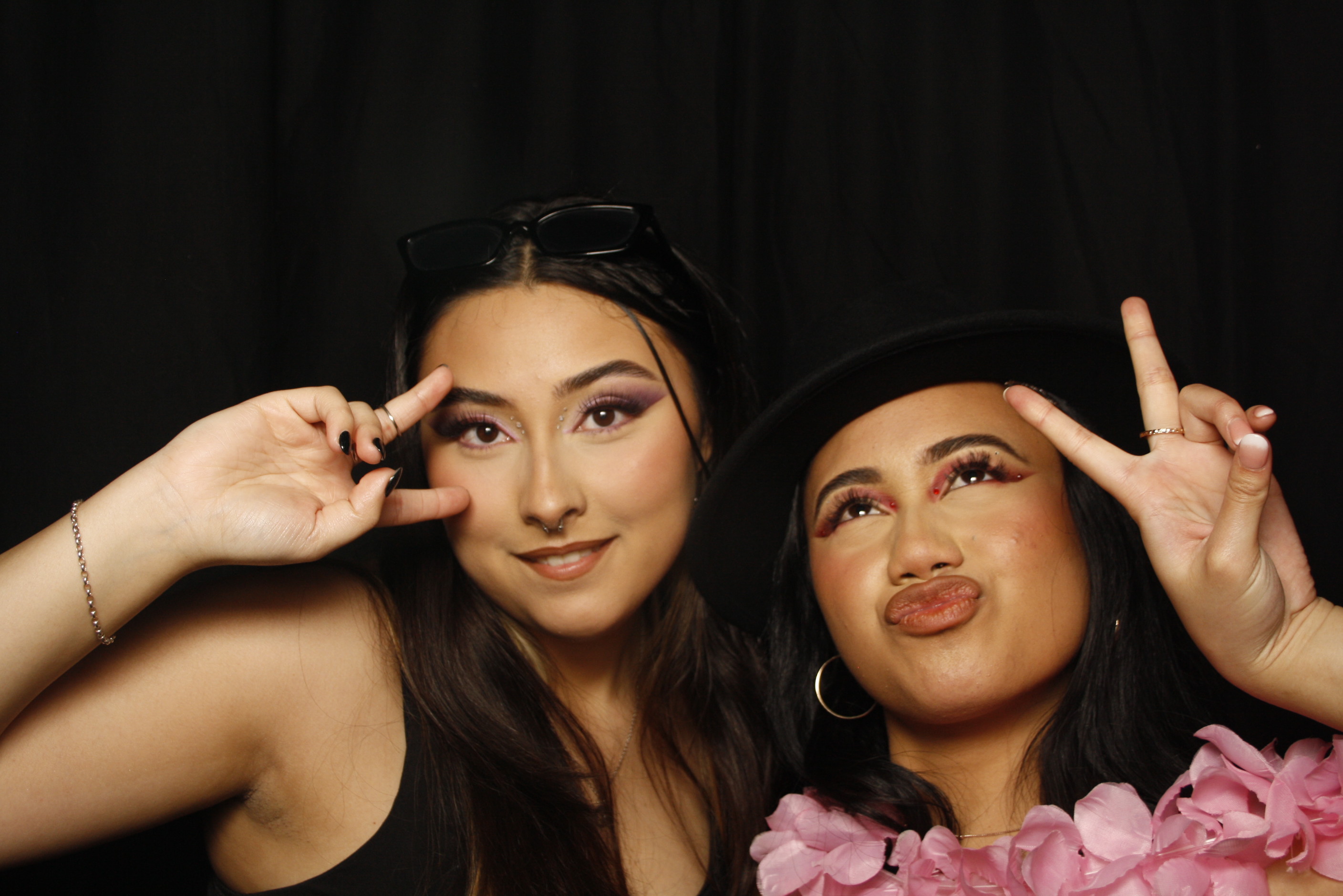 Whitby Collegiate School Ball - 2022 | View more photos from the event at wgtngallery.classicphotobooths.co.nz/u/wgtncpbgallery/Whitby-Collegiate-School-Ball-2022