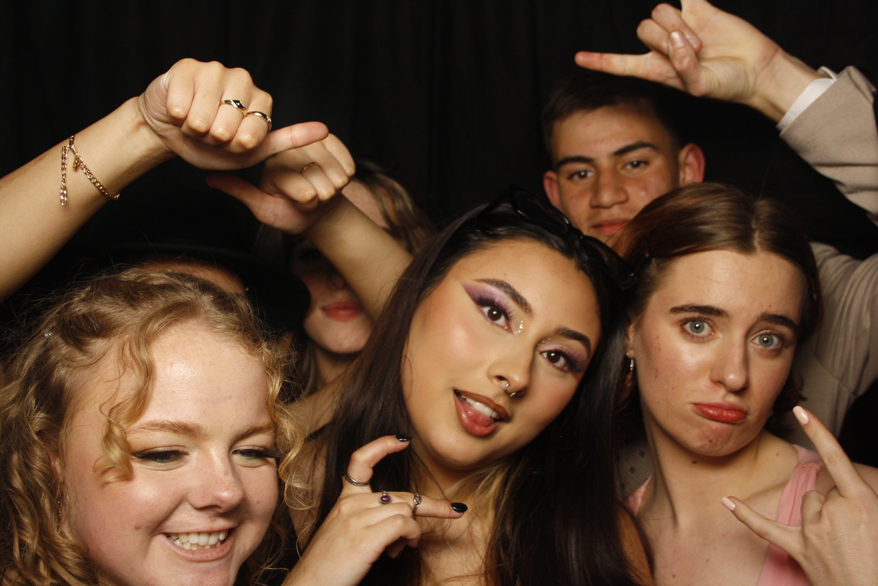 Whitby Collegiate School Ball - 2022 | View more photos from the event at wgtngallery.classicphotobooths.co.nz/u/wgtncpbgallery/Whitby-Collegiate-School-Ball-2022