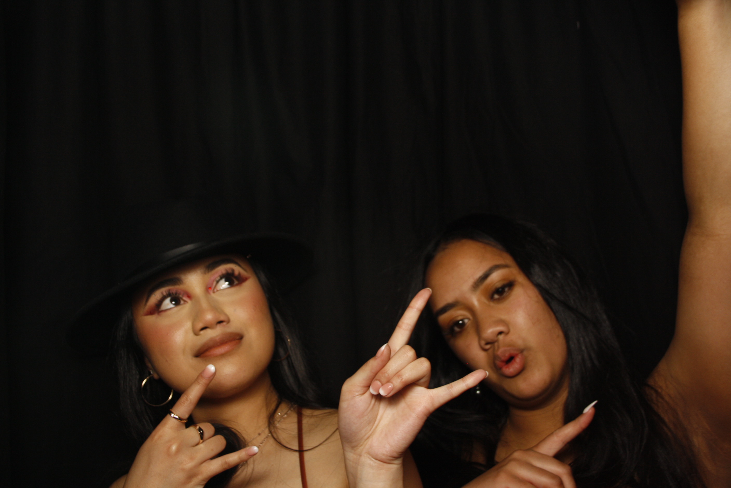 Whitby Collegiate School Ball - 2022 | View more photos from the event at wgtngallery.classicphotobooths.co.nz/u/wgtncpbgallery/Whitby-Collegiate-School-Ball-2022