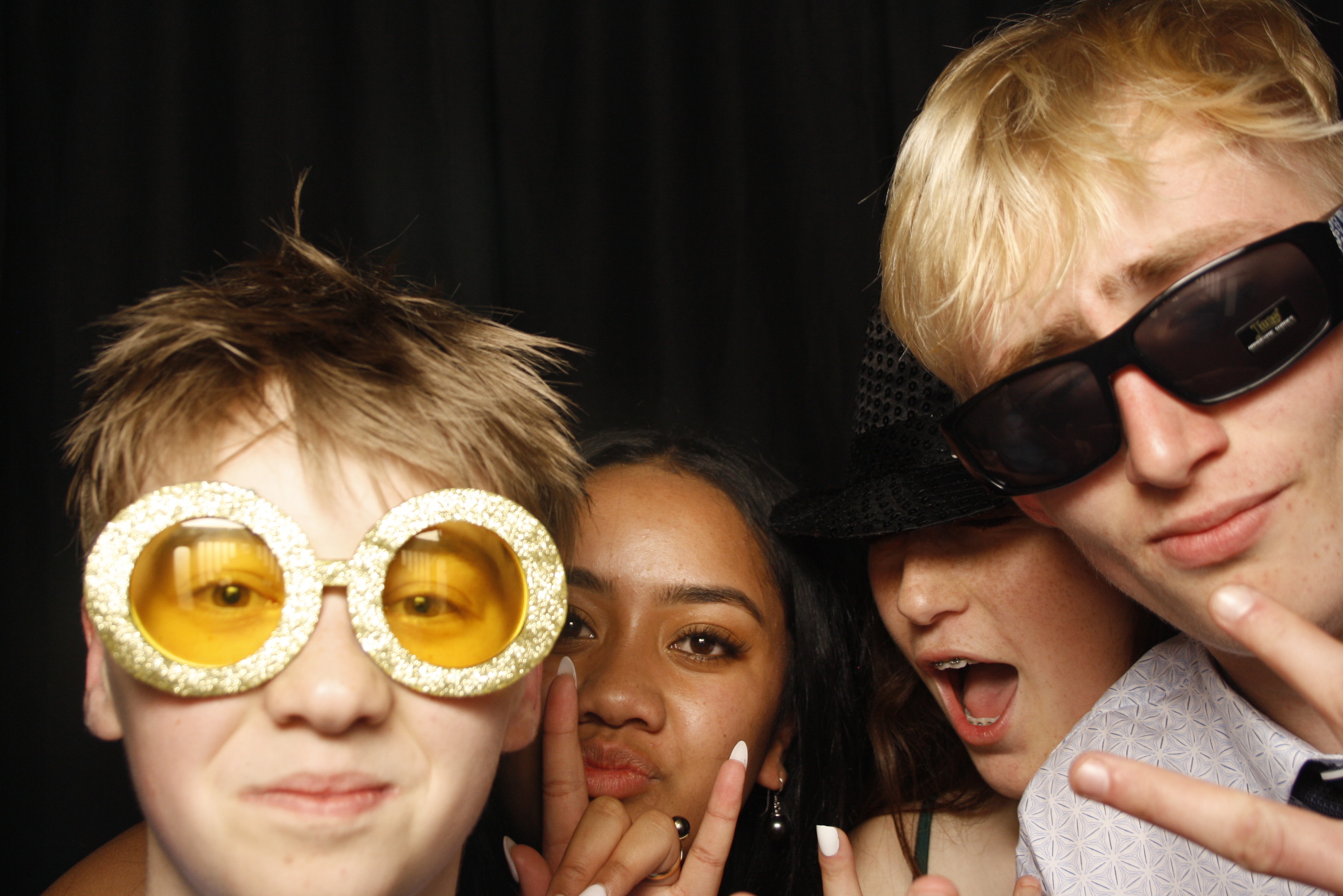 Whitby Collegiate School Ball - 2022 | View more photos from the event at wgtngallery.classicphotobooths.co.nz/u/wgtncpbgallery/Whitby-Collegiate-School-Ball-2022