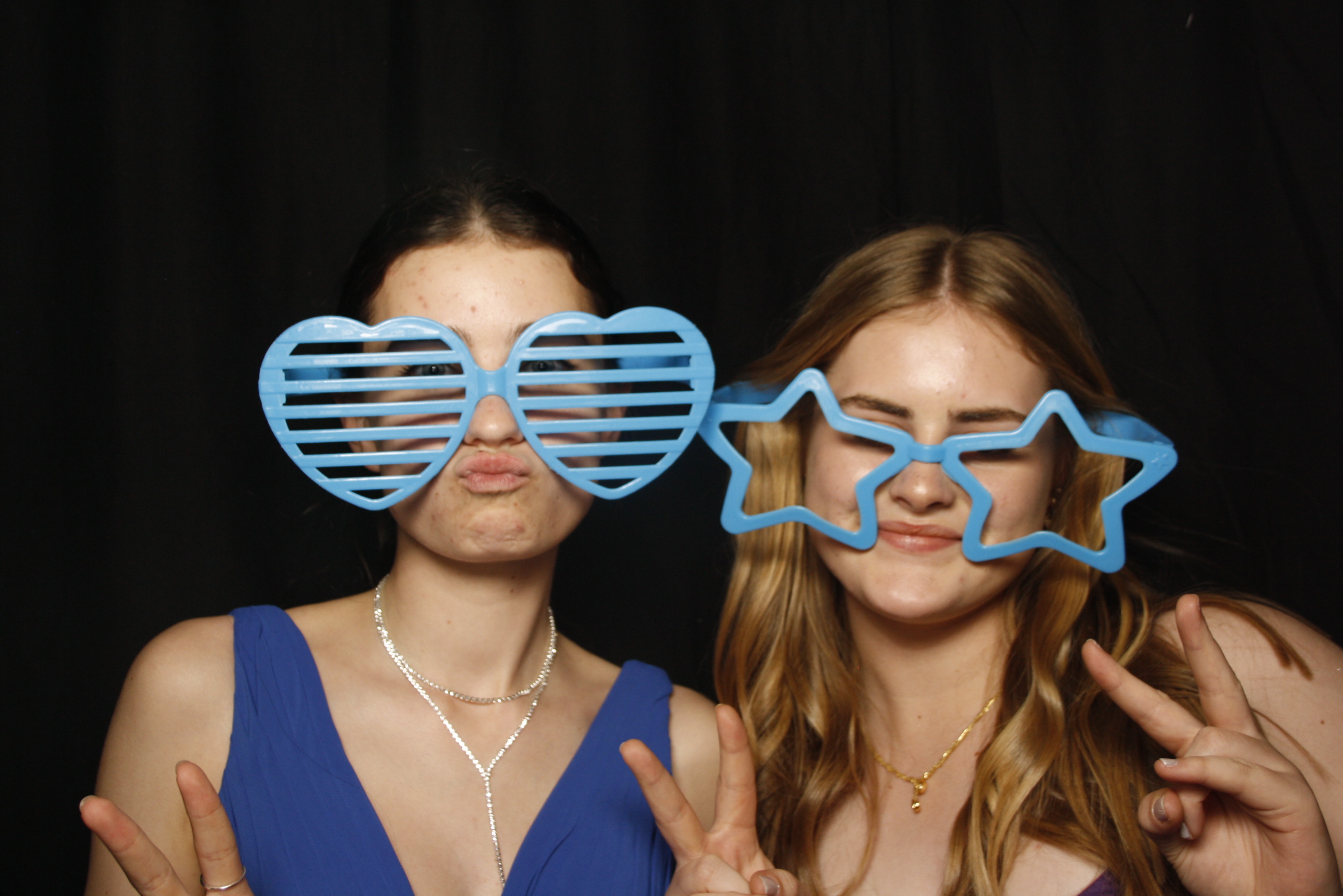 Whitby Collegiate School Ball - 2022 | View more photos from the event at wgtngallery.classicphotobooths.co.nz/u/wgtncpbgallery/Whitby-Collegiate-School-Ball-2022