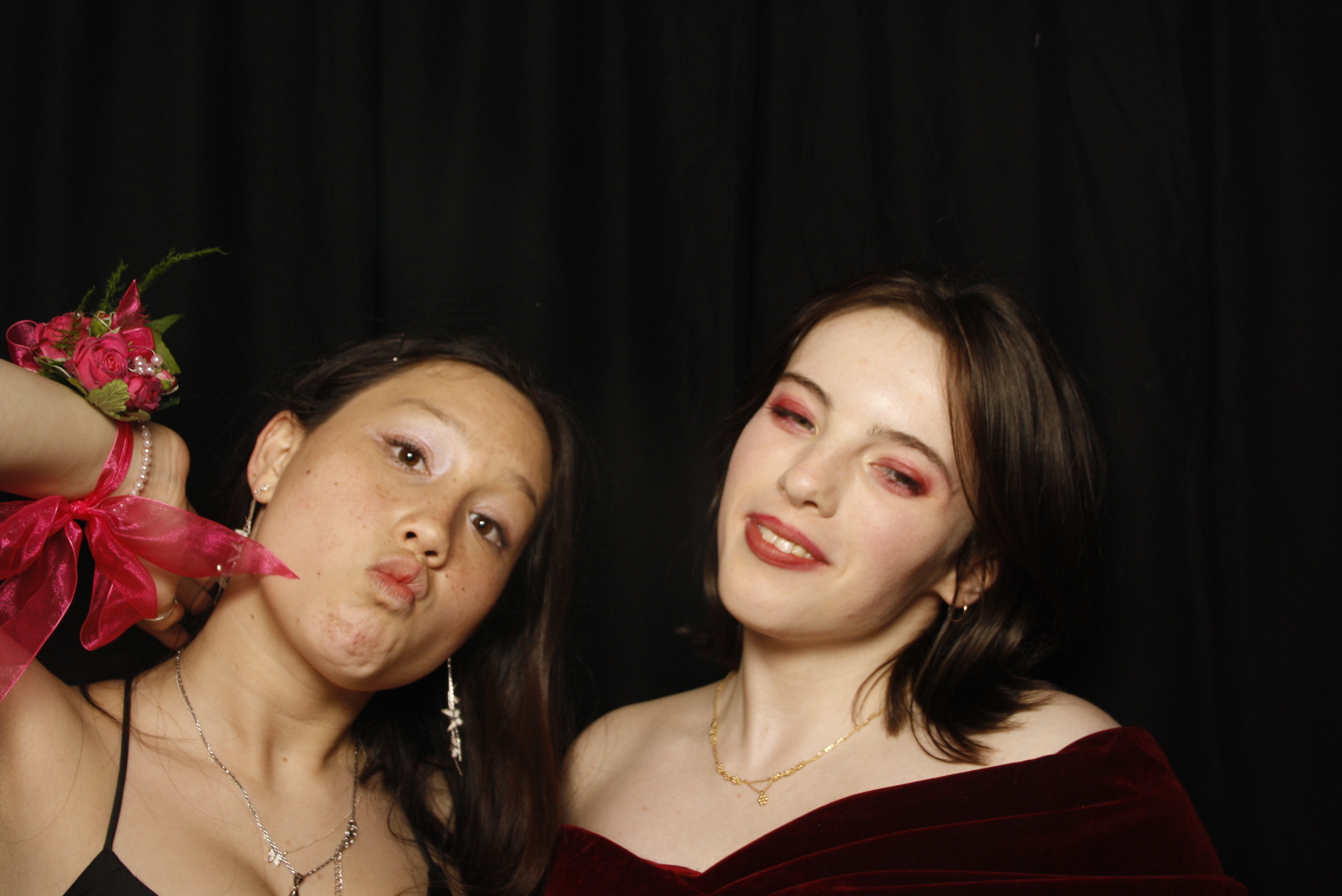 Whitby Collegiate School Ball - 2022 | View more photos from the event at wgtngallery.classicphotobooths.co.nz/u/wgtncpbgallery/Whitby-Collegiate-School-Ball-2022