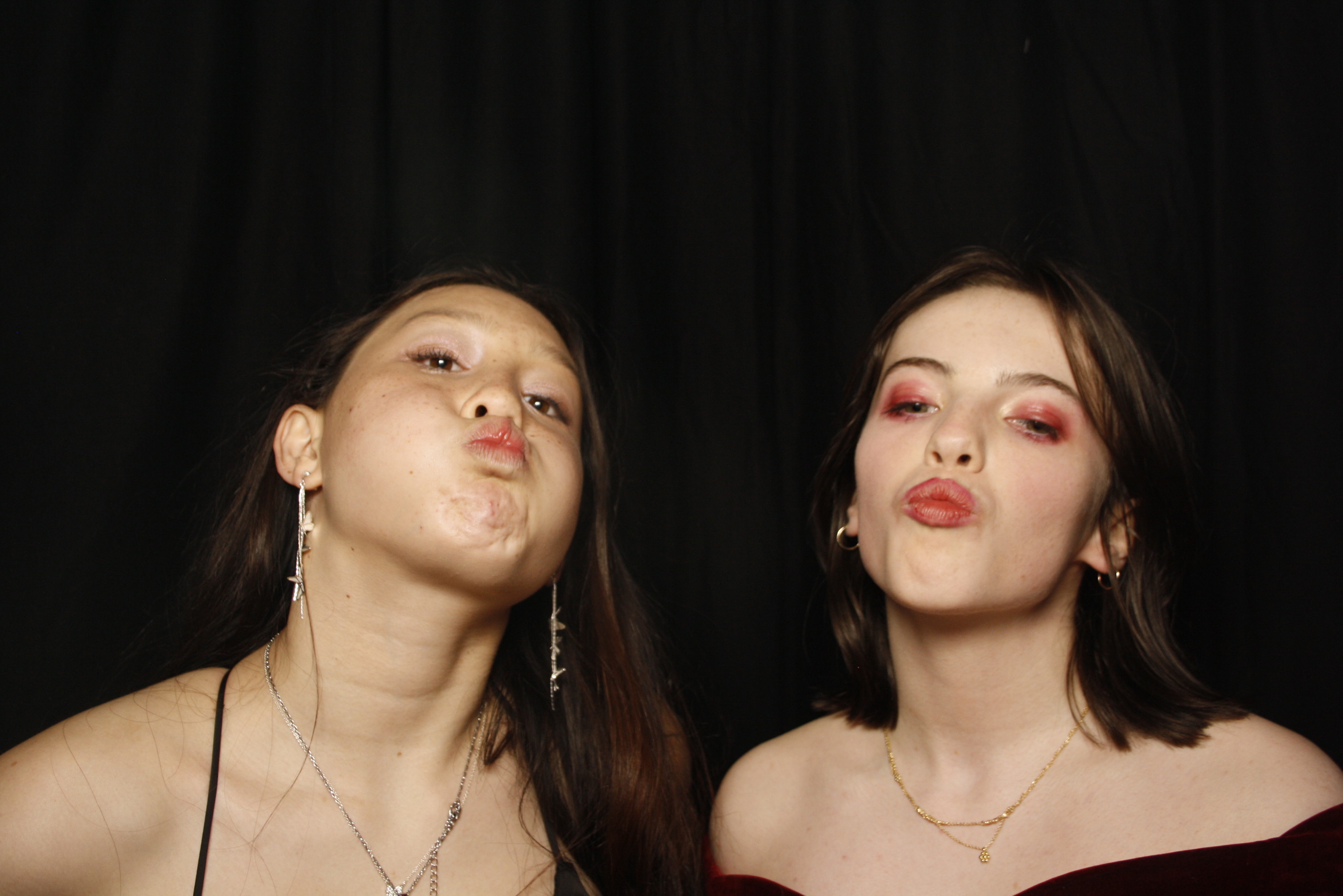 Whitby Collegiate School Ball - 2022 | View more photos from the event at wgtngallery.classicphotobooths.co.nz/u/wgtncpbgallery/Whitby-Collegiate-School-Ball-2022