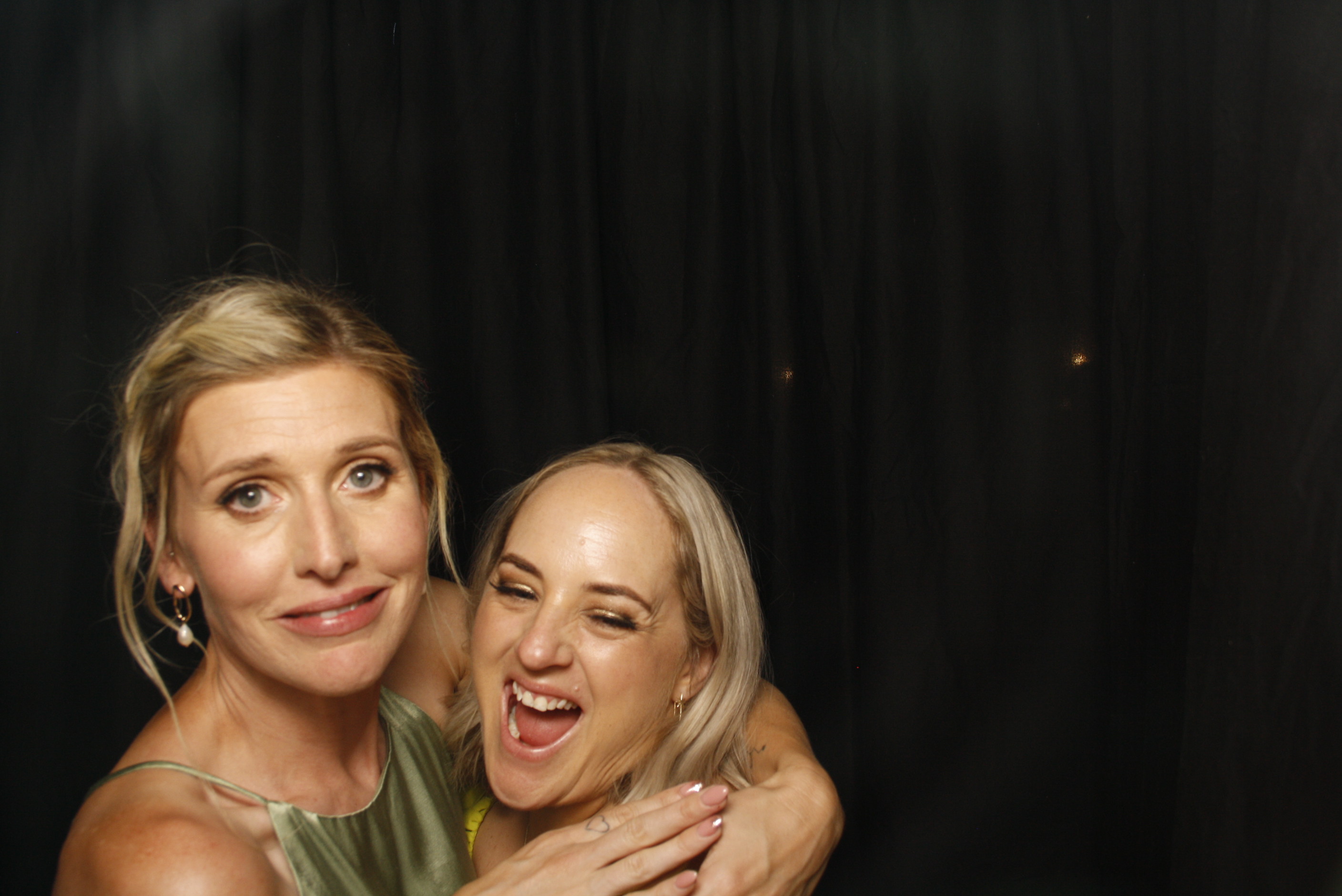 Amanda & Jonny's Wedding | View more photos from the event at wgtngallery.classicphotobooths.co.nz/u/wgtncpbgallery/Amanda-Jonnys-Wedding