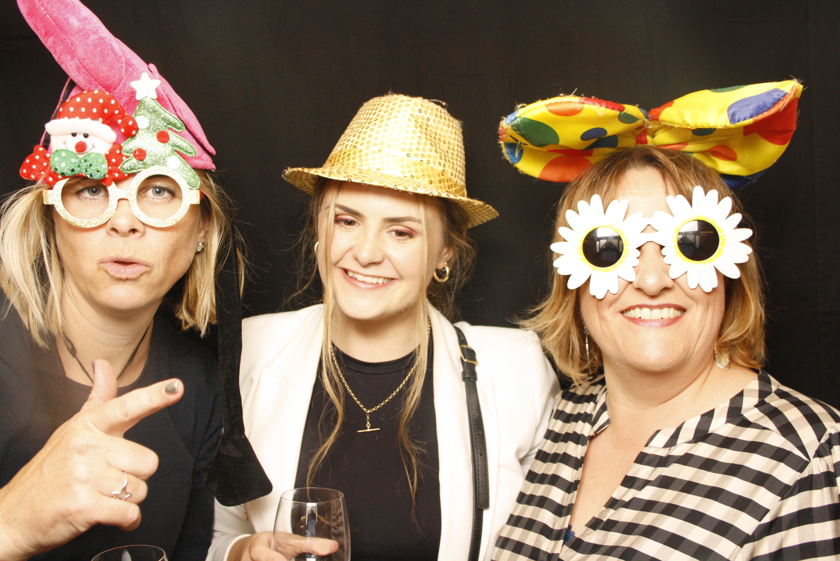 HQ NZDF Christmas Party 2022 | View more photos from the event at wgtngallery.classicphotobooths.co.nz/u/wgtncpbgallery/HQ-NZDF-Christmas-Party-2022