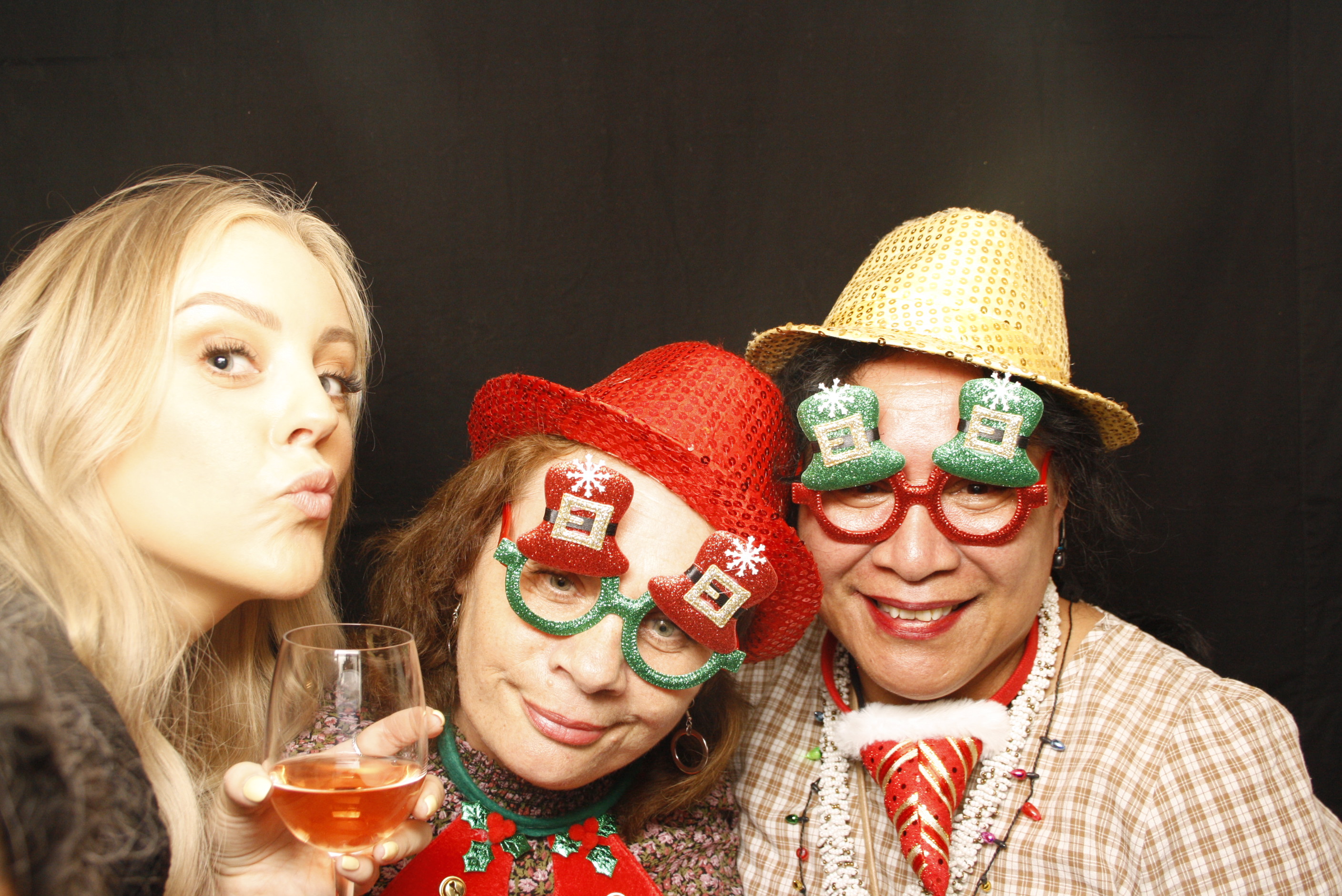 HQ NZDF Christmas Party 2022 | View more photos from the event at wgtngallery.classicphotobooths.co.nz/u/wgtncpbgallery/HQ-NZDF-Christmas-Party-2022