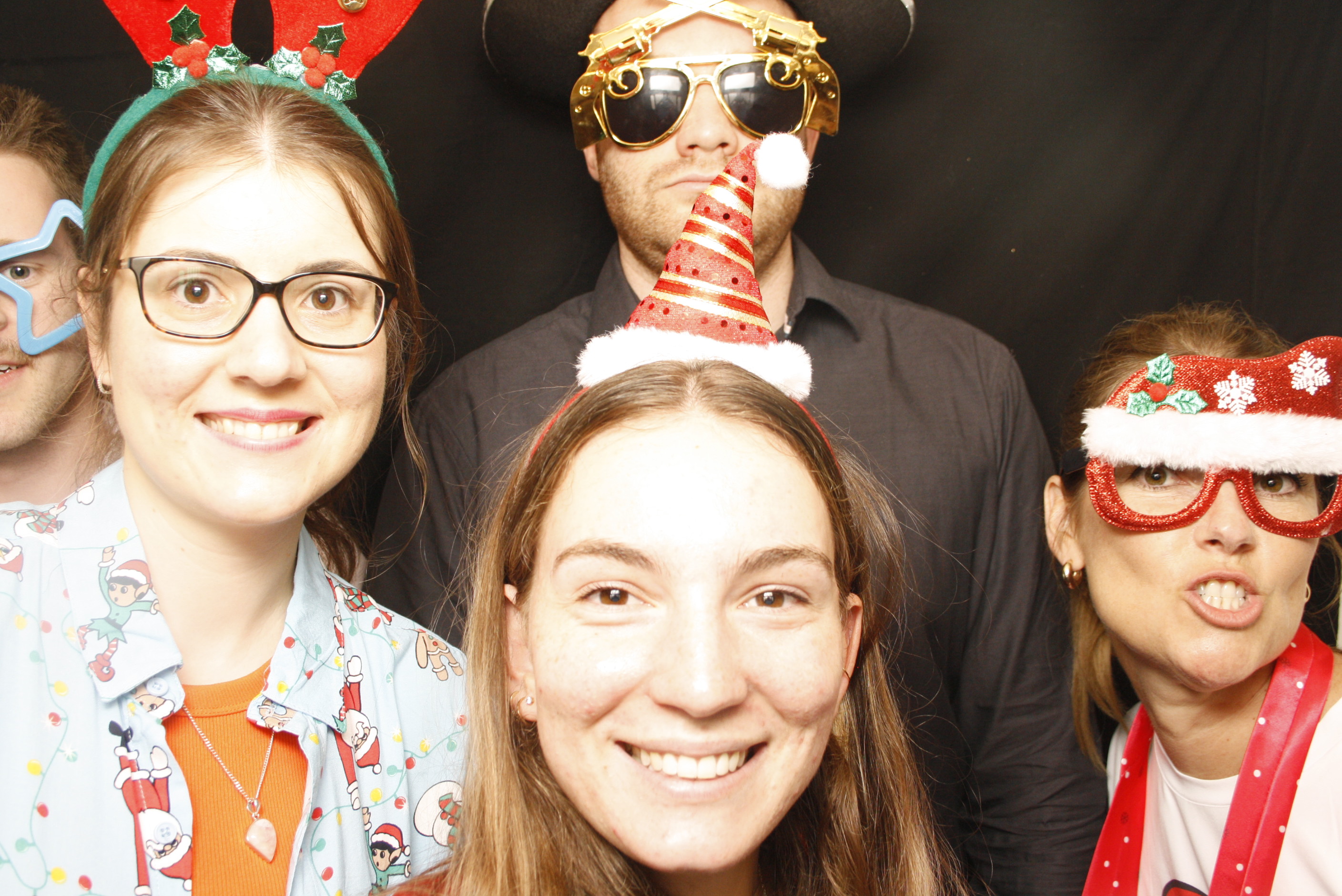 HQ NZDF Christmas Party 2022 | View more photos from the event at wgtngallery.classicphotobooths.co.nz/u/wgtncpbgallery/HQ-NZDF-Christmas-Party-2022