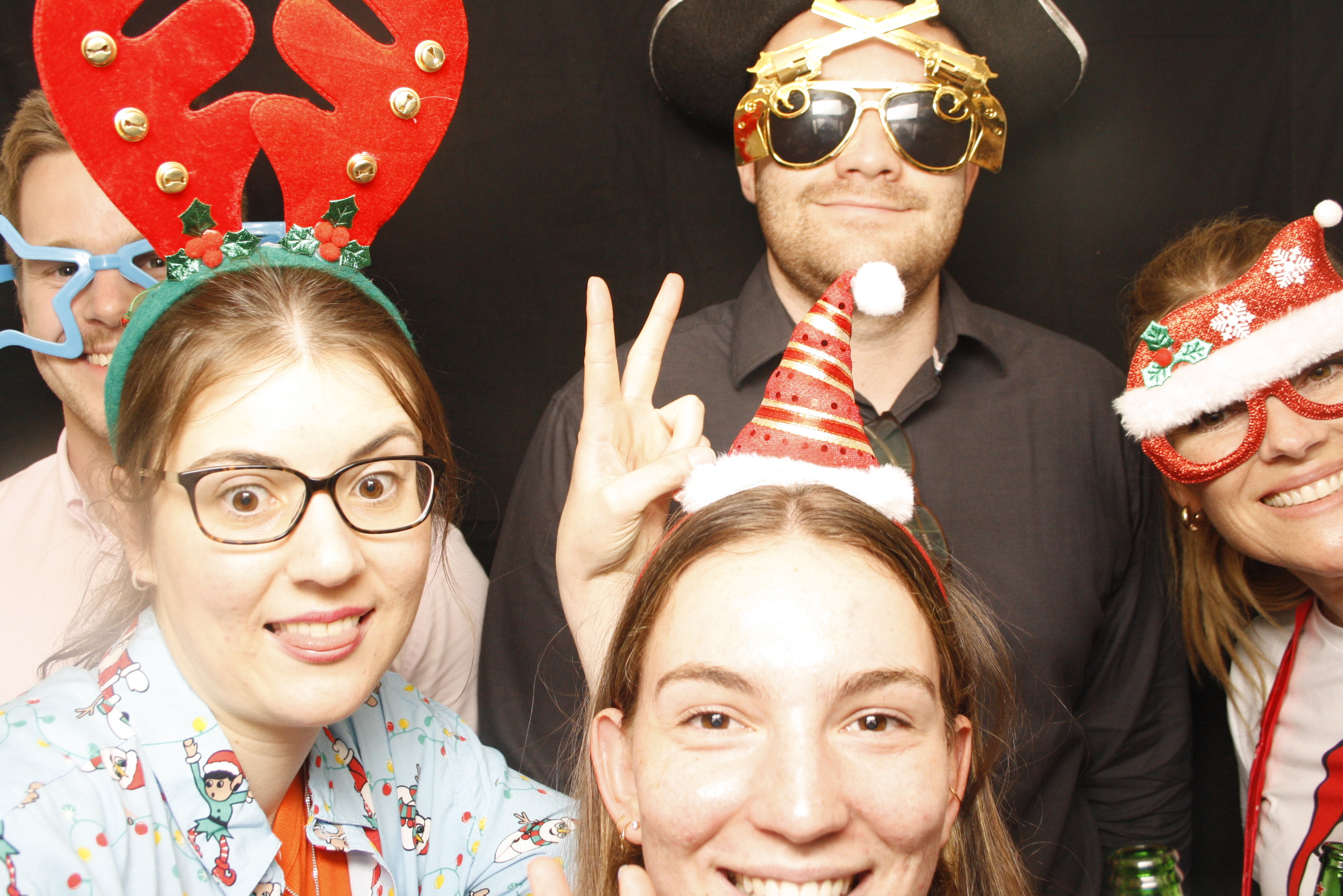 HQ NZDF Christmas Party 2022 | View more photos from the event at wgtngallery.classicphotobooths.co.nz/u/wgtncpbgallery/HQ-NZDF-Christmas-Party-2022