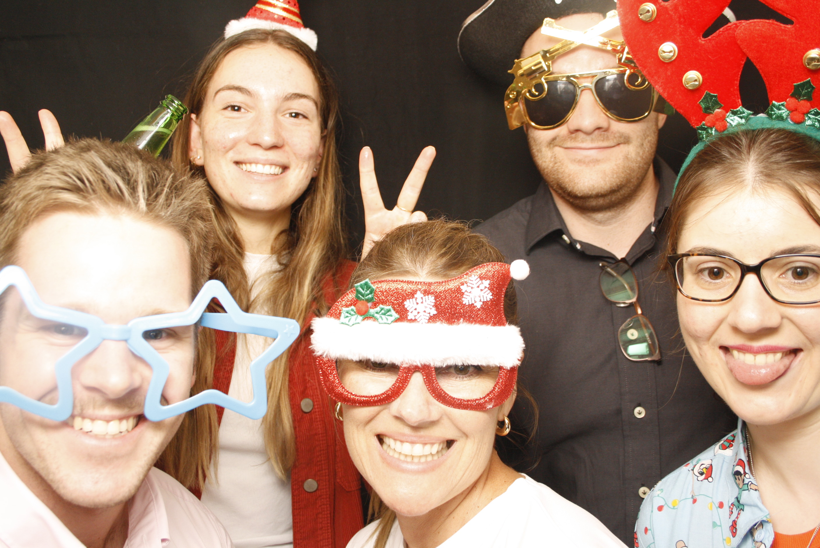 HQ NZDF Christmas Party 2022 | View more photos from the event at wgtngallery.classicphotobooths.co.nz/u/wgtncpbgallery/HQ-NZDF-Christmas-Party-2022