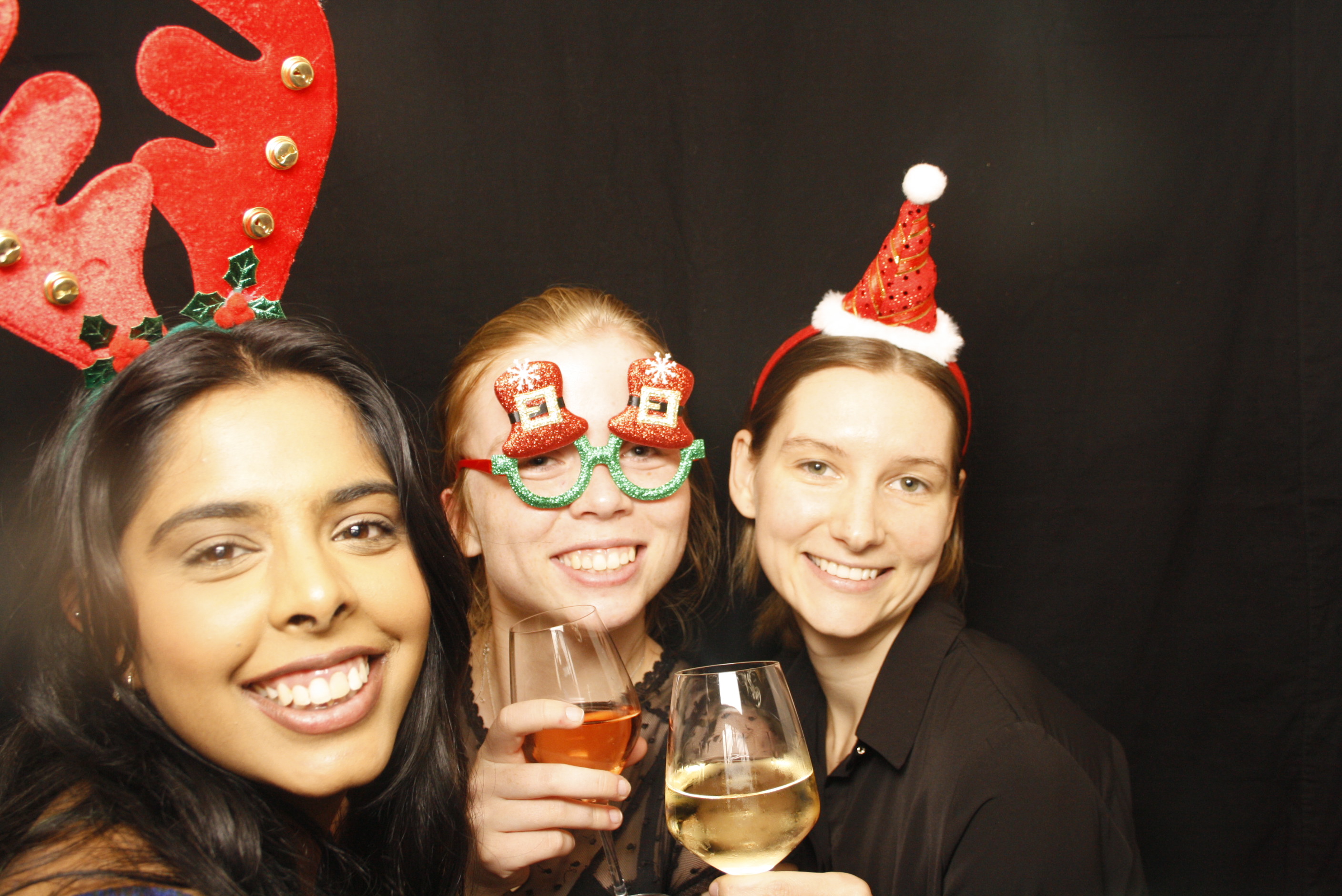 HQ NZDF Christmas Party 2022 | View more photos from the event at wgtngallery.classicphotobooths.co.nz/u/wgtncpbgallery/HQ-NZDF-Christmas-Party-2022