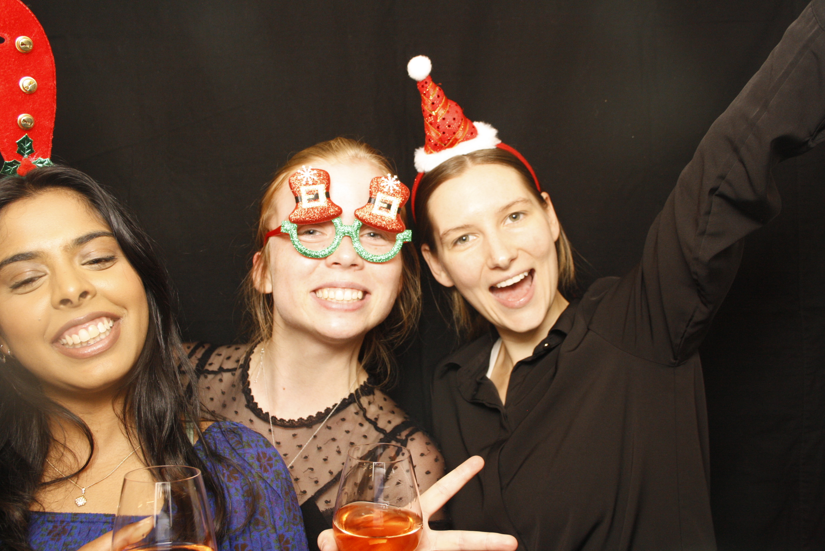 HQ NZDF Christmas Party 2022 | View more photos from the event at wgtngallery.classicphotobooths.co.nz/u/wgtncpbgallery/HQ-NZDF-Christmas-Party-2022