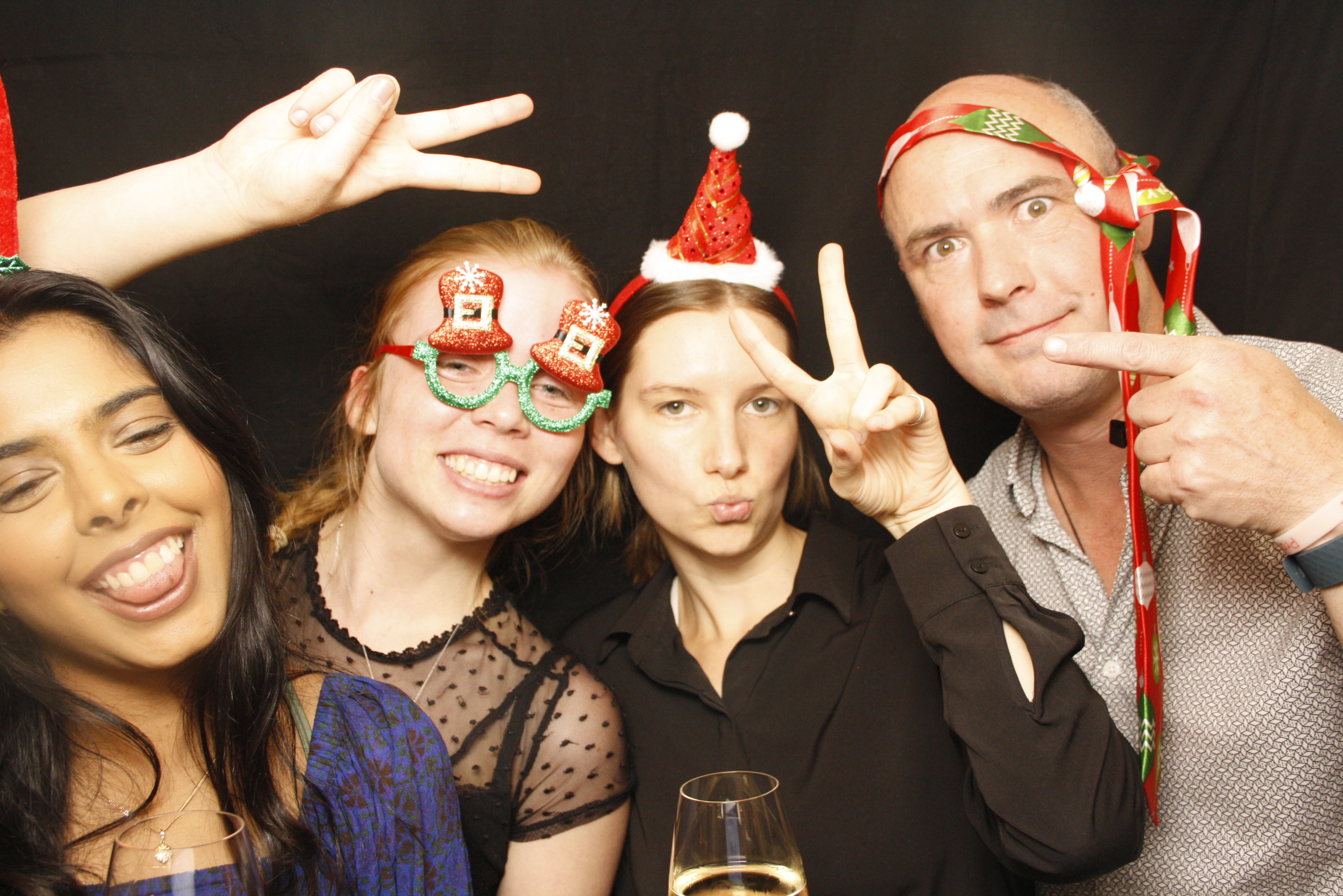 HQ NZDF Christmas Party 2022 | View more photos from the event at wgtngallery.classicphotobooths.co.nz/u/wgtncpbgallery/HQ-NZDF-Christmas-Party-2022