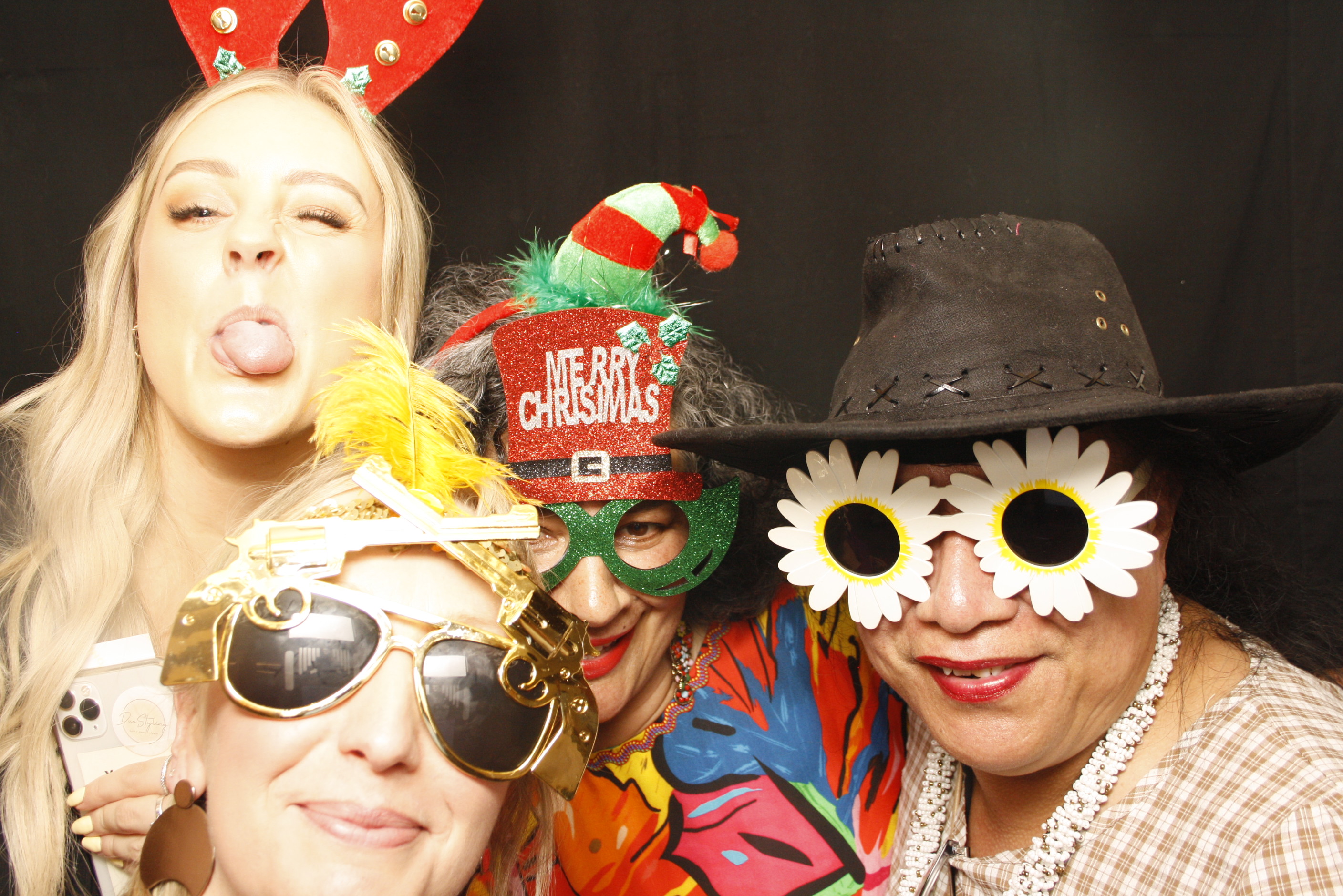 HQ NZDF Christmas Party 2022 | View more photos from the event at wgtngallery.classicphotobooths.co.nz/u/wgtncpbgallery/HQ-NZDF-Christmas-Party-2022