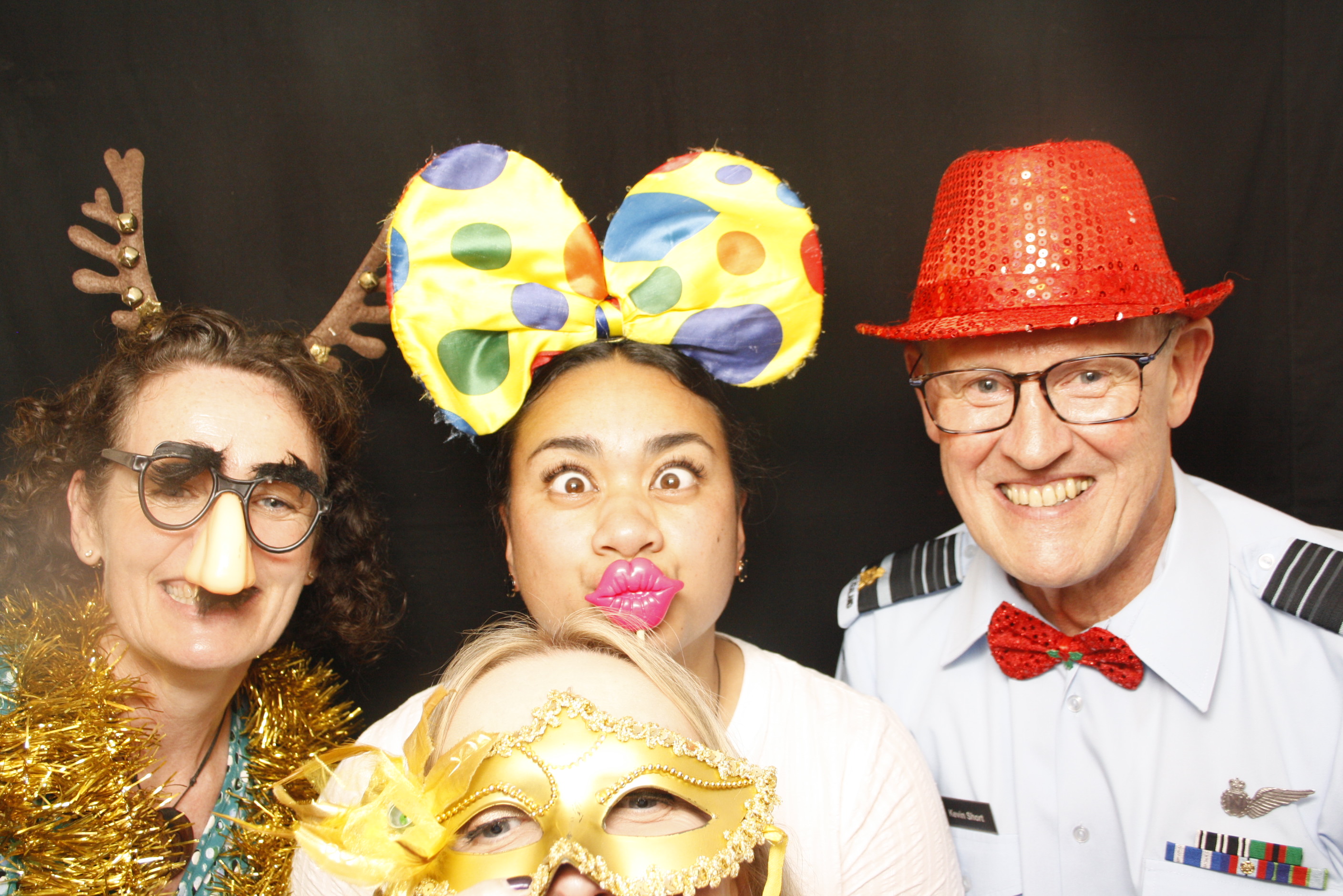 HQ NZDF Christmas Party 2022 | View more photos from the event at wgtngallery.classicphotobooths.co.nz/u/wgtncpbgallery/HQ-NZDF-Christmas-Party-2022