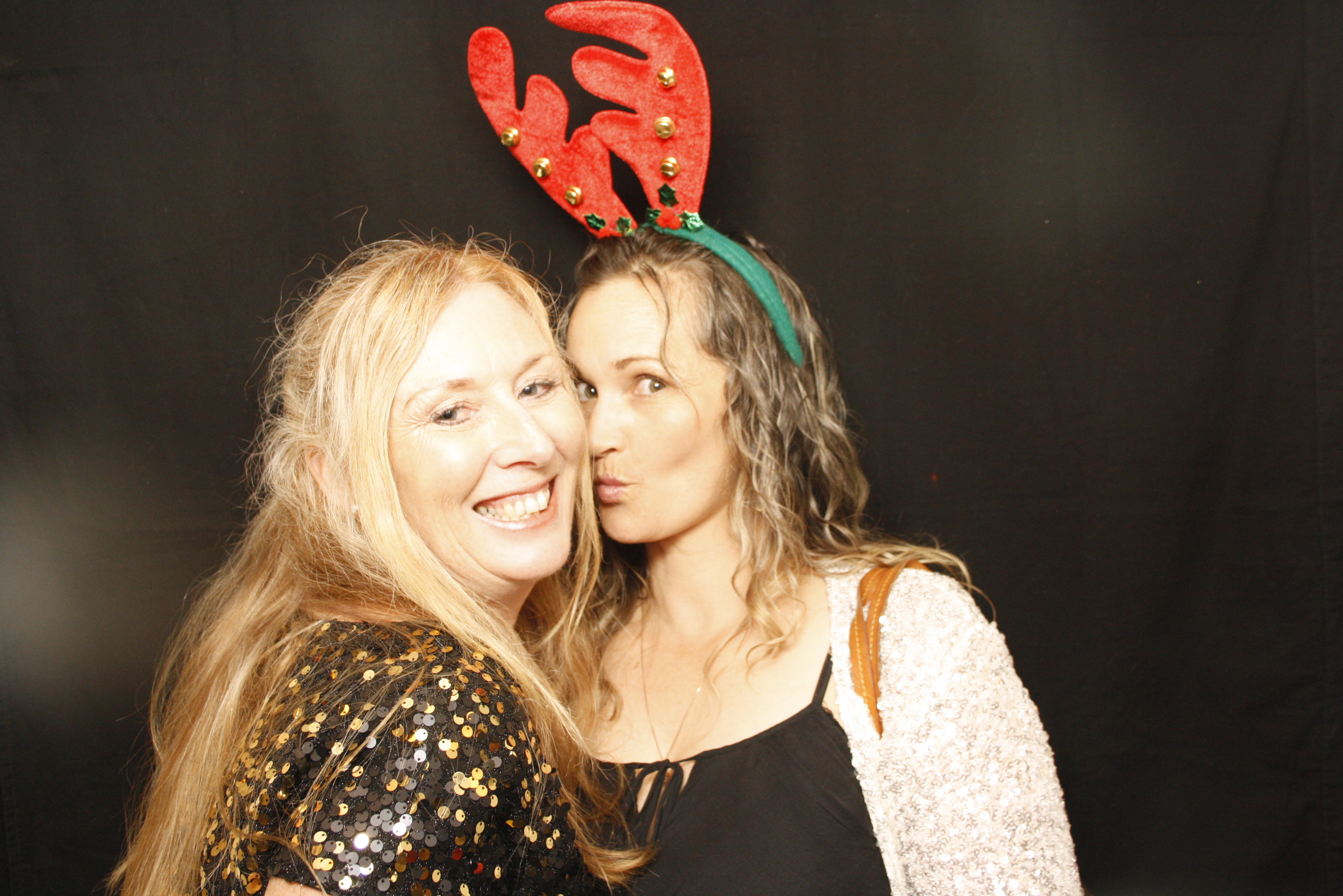 HQ NZDF Christmas Party 2022 | View more photos from the event at wgtngallery.classicphotobooths.co.nz/u/wgtncpbgallery/HQ-NZDF-Christmas-Party-2022