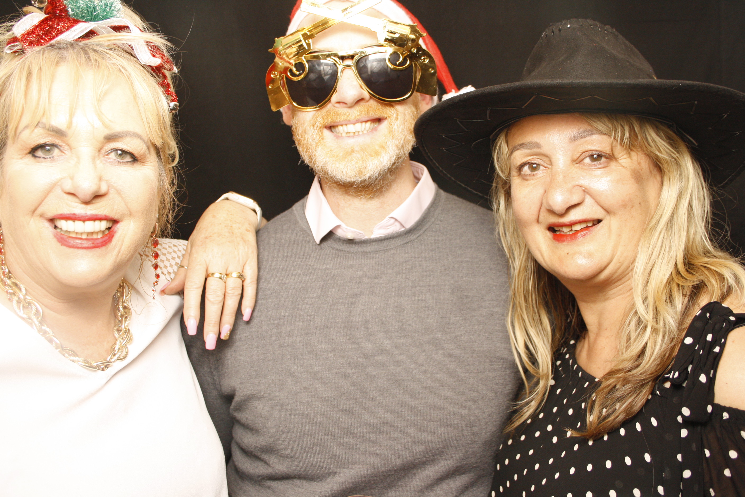 HQ NZDF Christmas Party 2022 | View more photos from the event at wgtngallery.classicphotobooths.co.nz/u/wgtncpbgallery/HQ-NZDF-Christmas-Party-2022