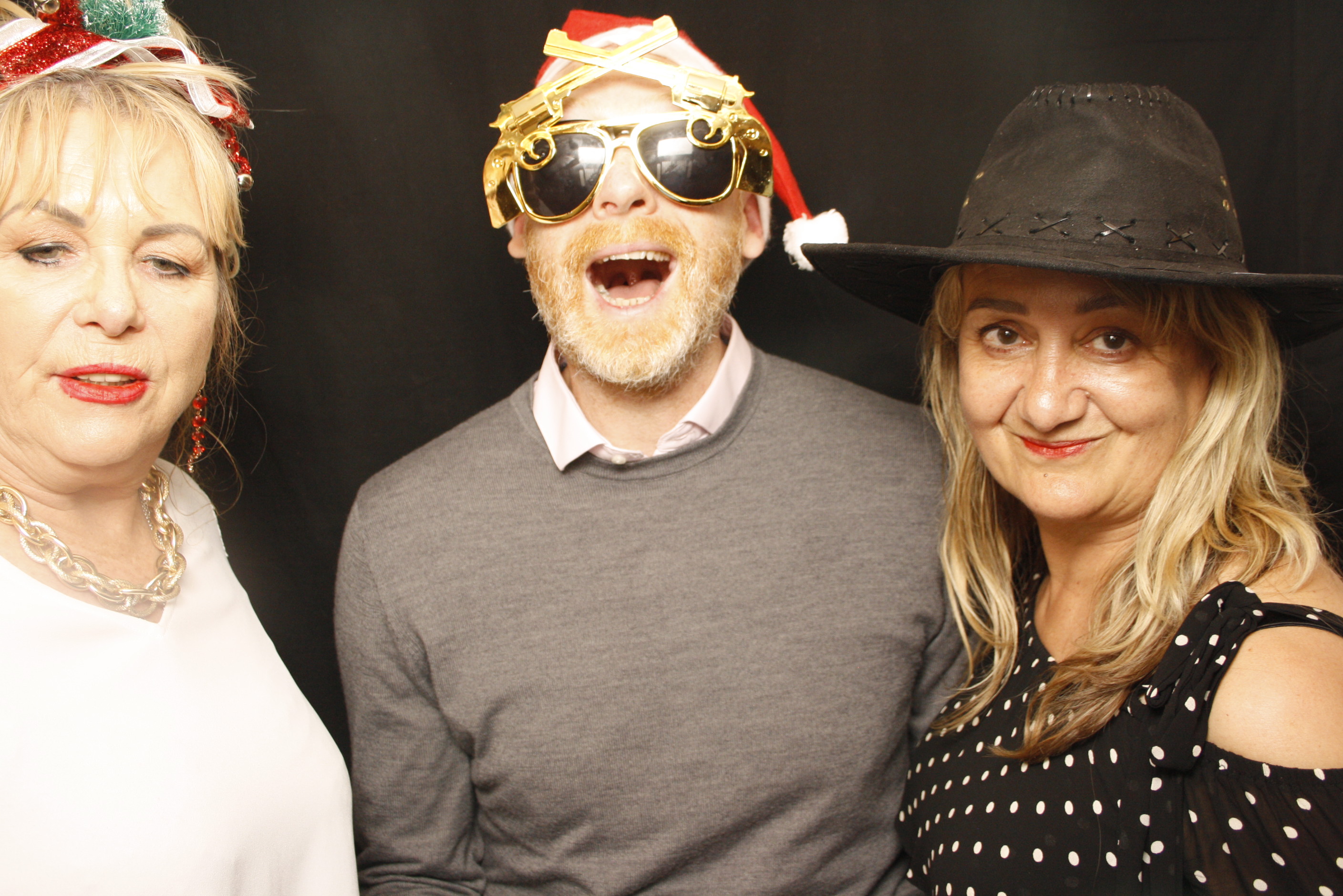 HQ NZDF Christmas Party 2022 | View more photos from the event at wgtngallery.classicphotobooths.co.nz/u/wgtncpbgallery/HQ-NZDF-Christmas-Party-2022