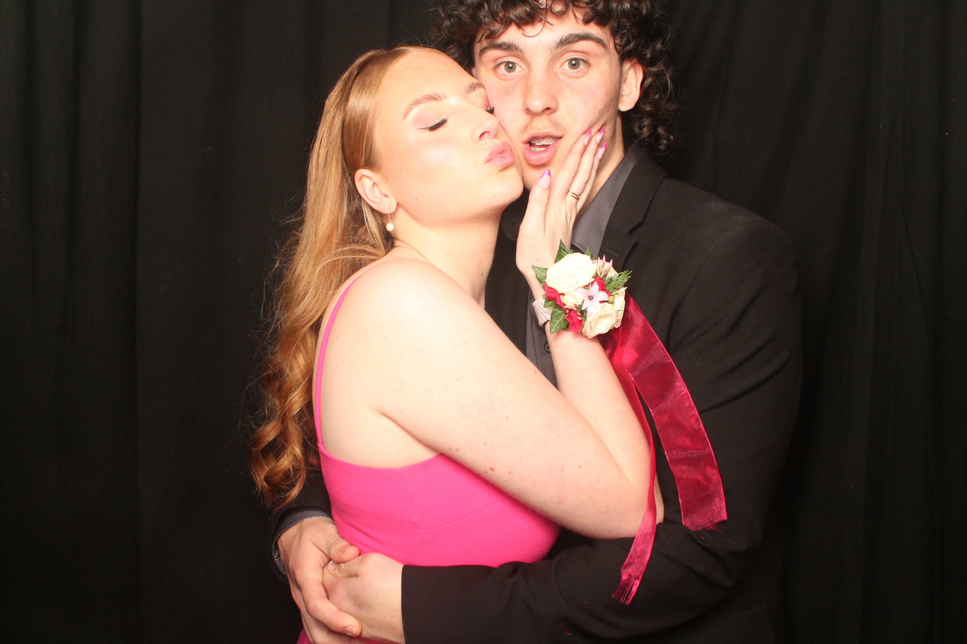 Hutt Valley High School Ball - Booth One | View more photos from the event at wgtngallery.classicphotobooths.co.nz/u/wgtncpbgallery/Hutt-Valley-High-School-Ball-Booth-One