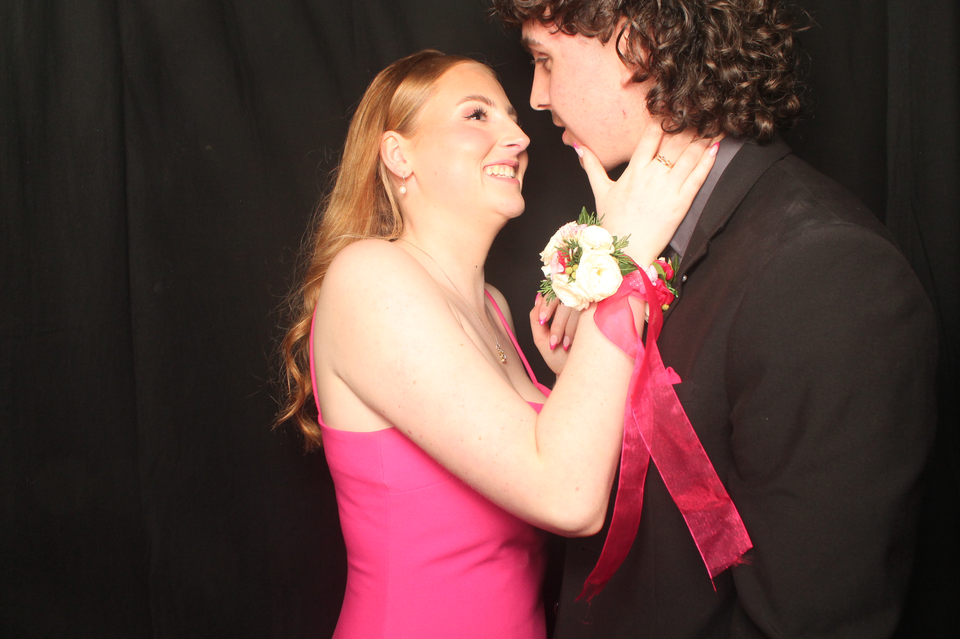 Hutt Valley High School Ball - Booth One | View more photos from the event at wgtngallery.classicphotobooths.co.nz/u/wgtncpbgallery/Hutt-Valley-High-School-Ball-Booth-One