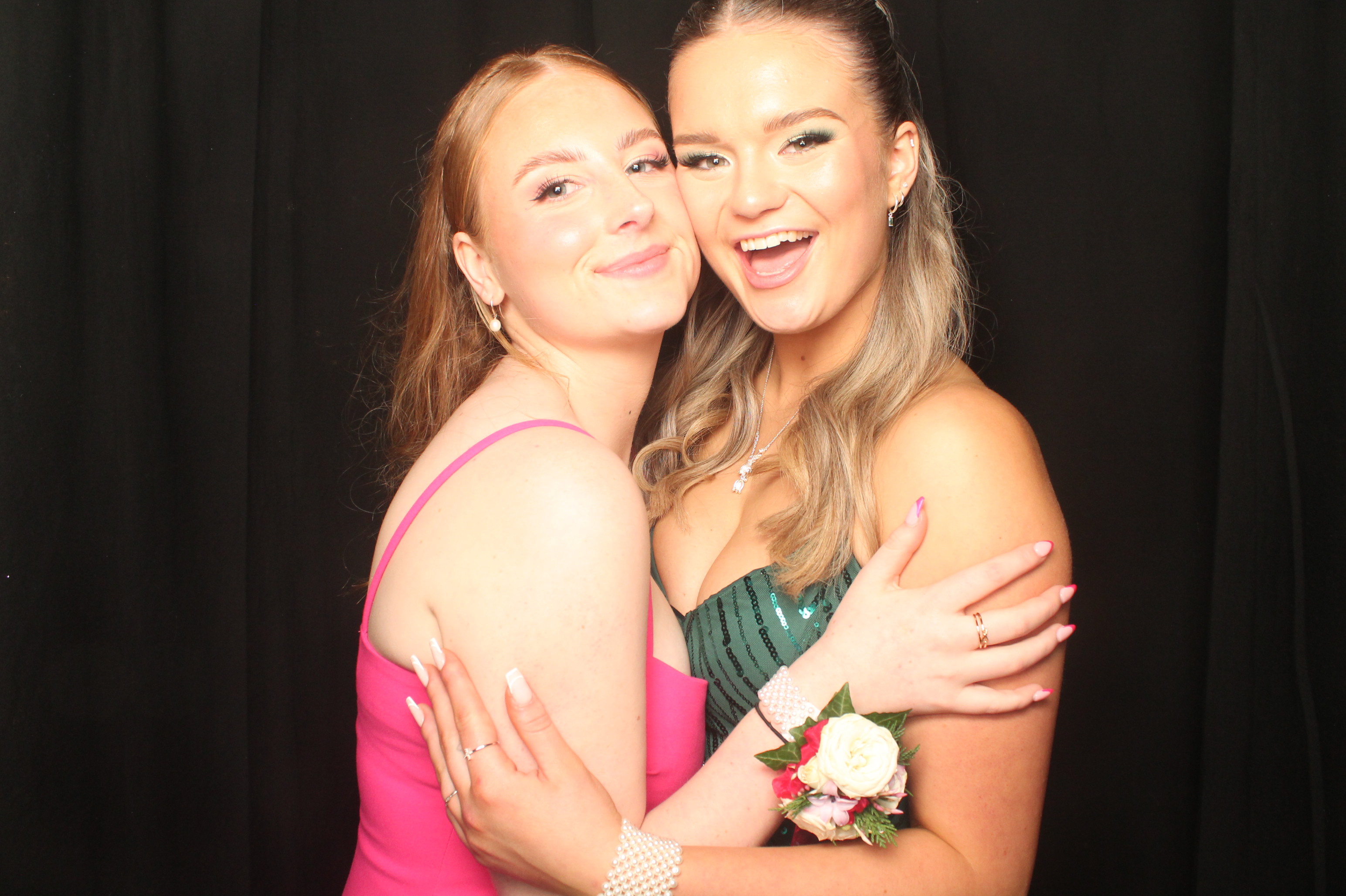 Hutt Valley High School Ball - Booth One | View more photos from the event at wgtngallery.classicphotobooths.co.nz/u/wgtncpbgallery/Hutt-Valley-High-School-Ball-Booth-One