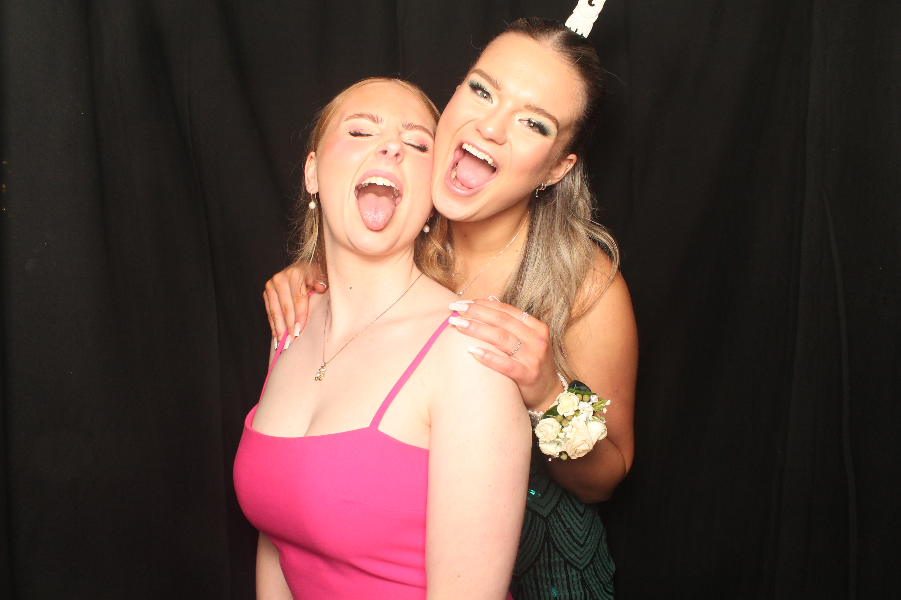 Hutt Valley High School Ball - Booth One | View more photos from the event at wgtngallery.classicphotobooths.co.nz/u/wgtncpbgallery/Hutt-Valley-High-School-Ball-Booth-One