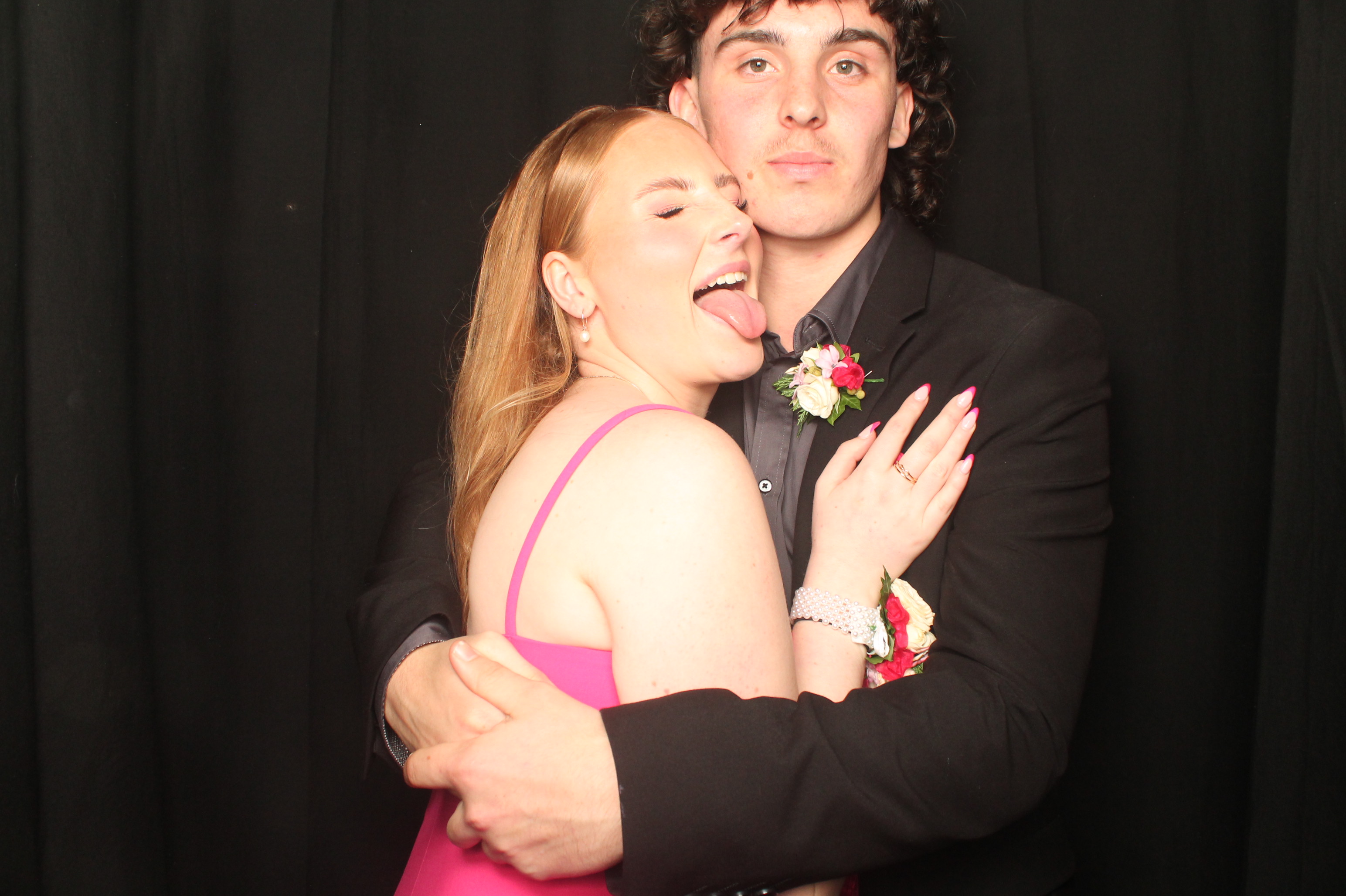 Hutt Valley High School Ball - Booth One | View more photos from the event at wgtngallery.classicphotobooths.co.nz/u/wgtncpbgallery/Hutt-Valley-High-School-Ball-Booth-One