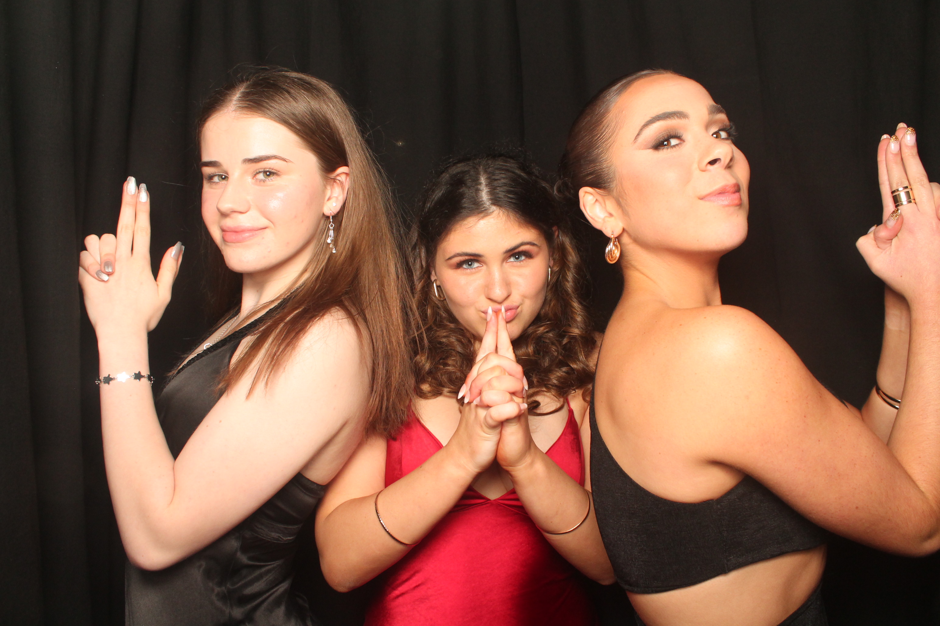 Hutt Valley High School Ball - Booth One | View more photos from the event at wgtngallery.classicphotobooths.co.nz/u/wgtncpbgallery/Hutt-Valley-High-School-Ball-Booth-One