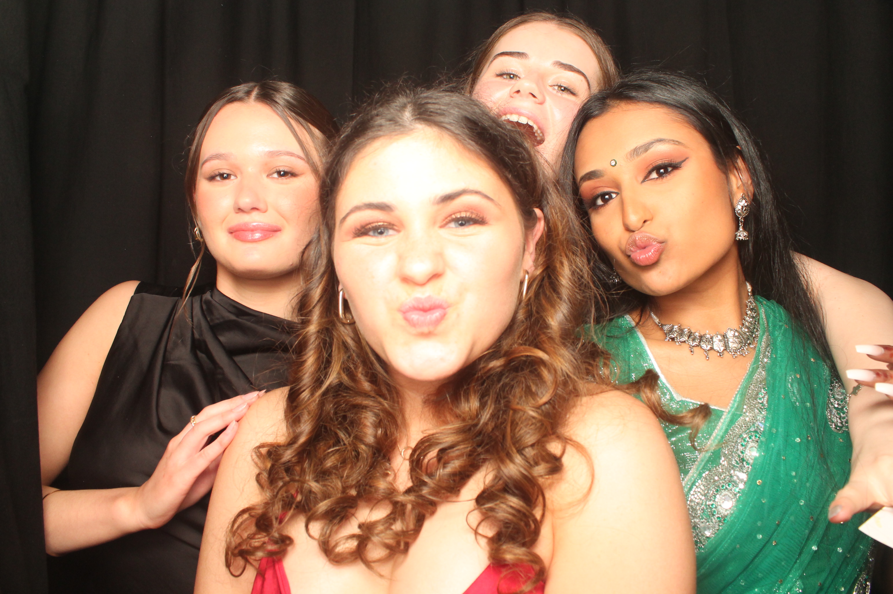 Hutt Valley High School Ball - Booth One | View more photos from the event at wgtngallery.classicphotobooths.co.nz/u/wgtncpbgallery/Hutt-Valley-High-School-Ball-Booth-One