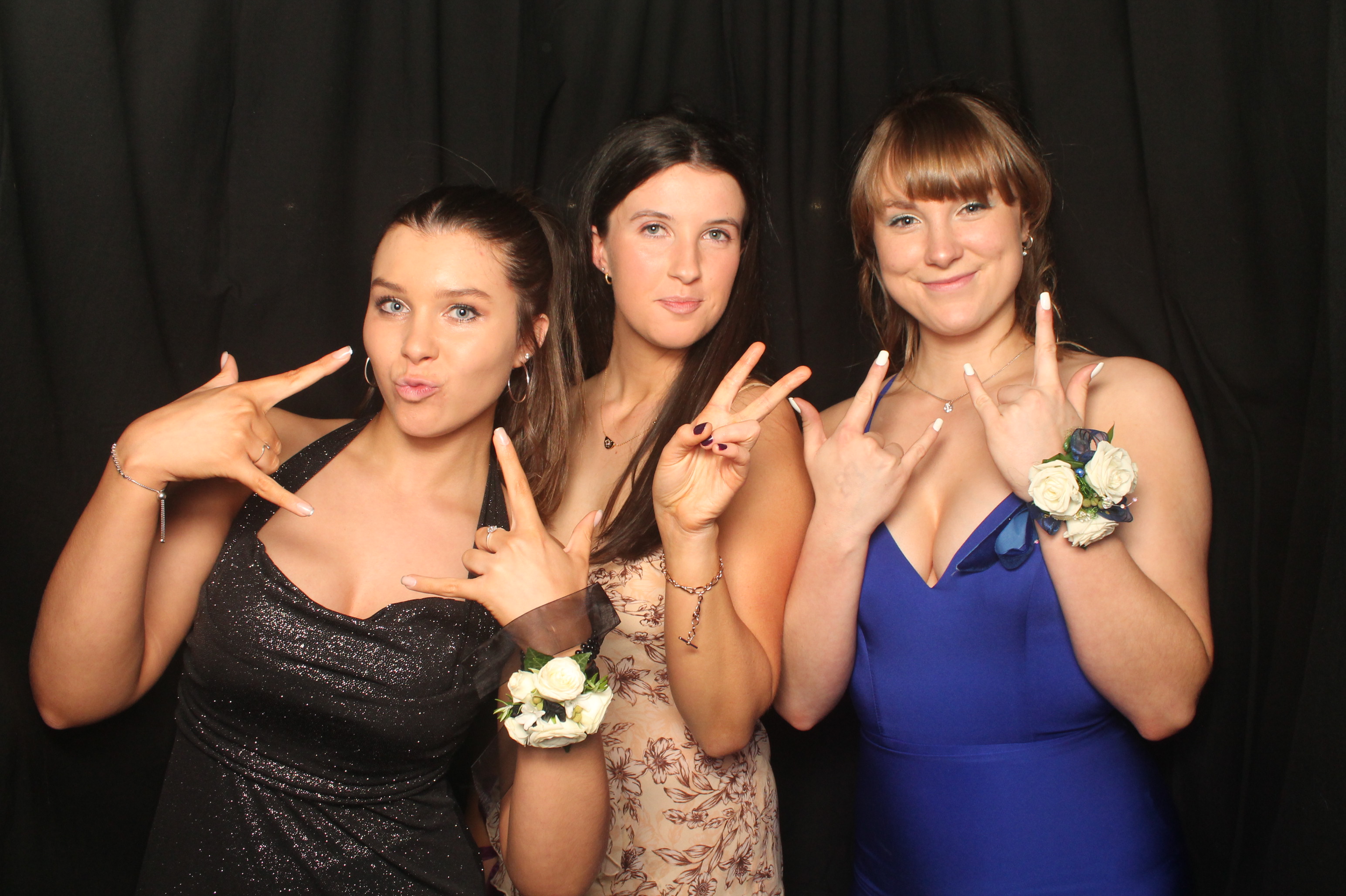 Hutt Valley High School Ball - Booth One | View more photos from the event at wgtngallery.classicphotobooths.co.nz/u/wgtncpbgallery/Hutt-Valley-High-School-Ball-Booth-One