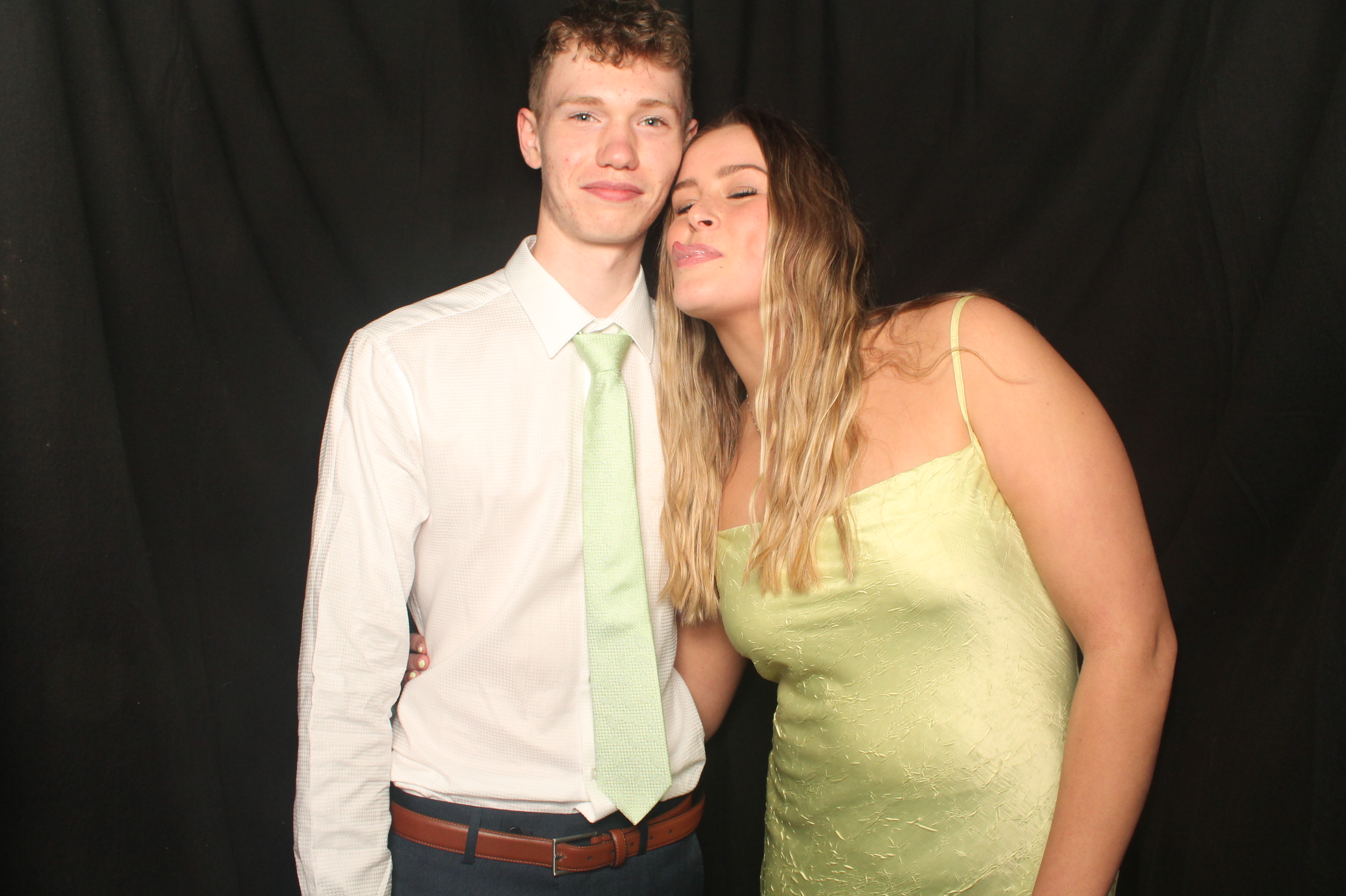 Hutt Valley High School Ball - Booth One | View more photos from the event at wgtngallery.classicphotobooths.co.nz/u/wgtncpbgallery/Hutt-Valley-High-School-Ball-Booth-One