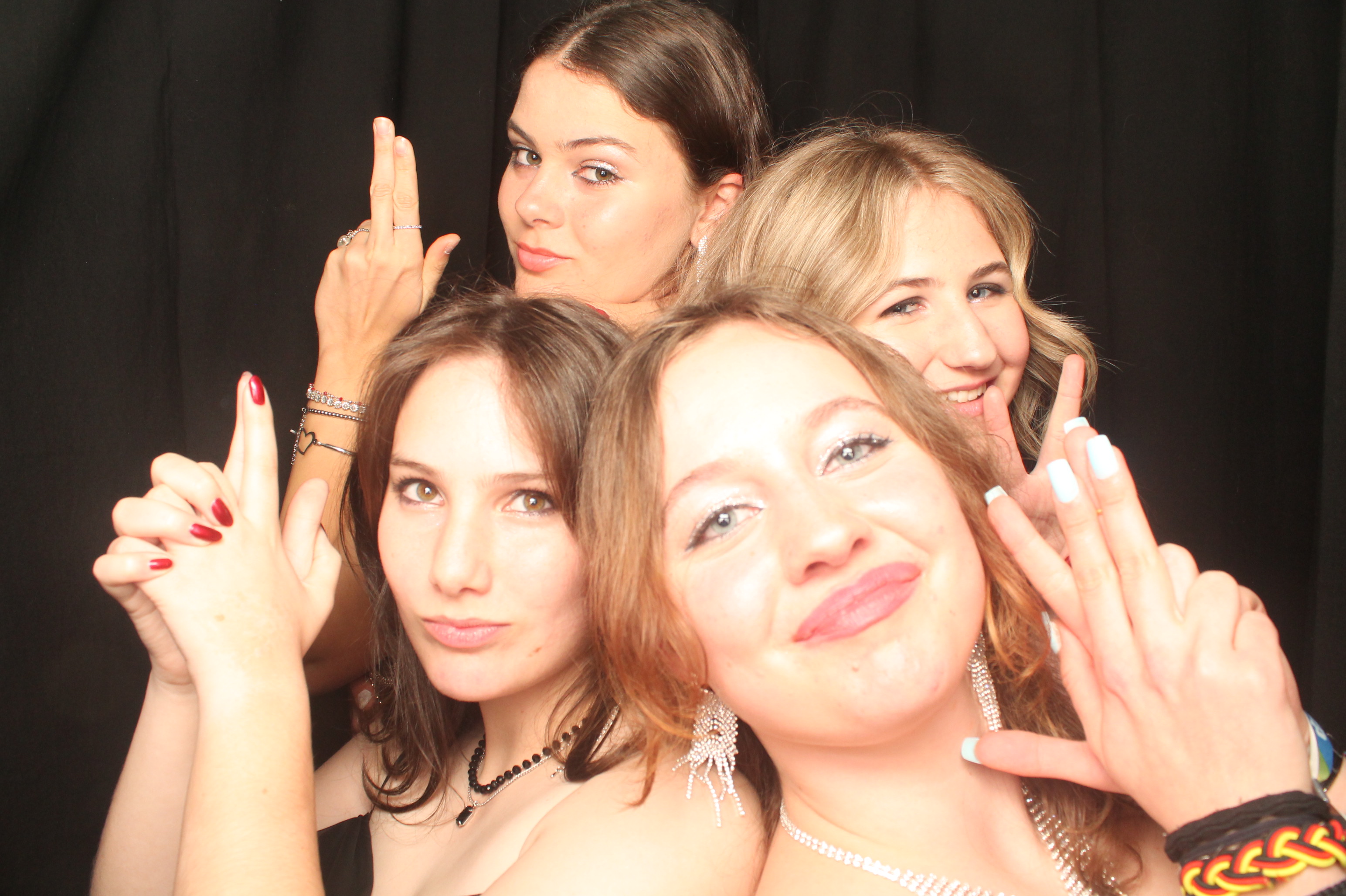 Hutt Valley High School Ball - Booth One | View more photos from the event at wgtngallery.classicphotobooths.co.nz/u/wgtncpbgallery/Hutt-Valley-High-School-Ball-Booth-One