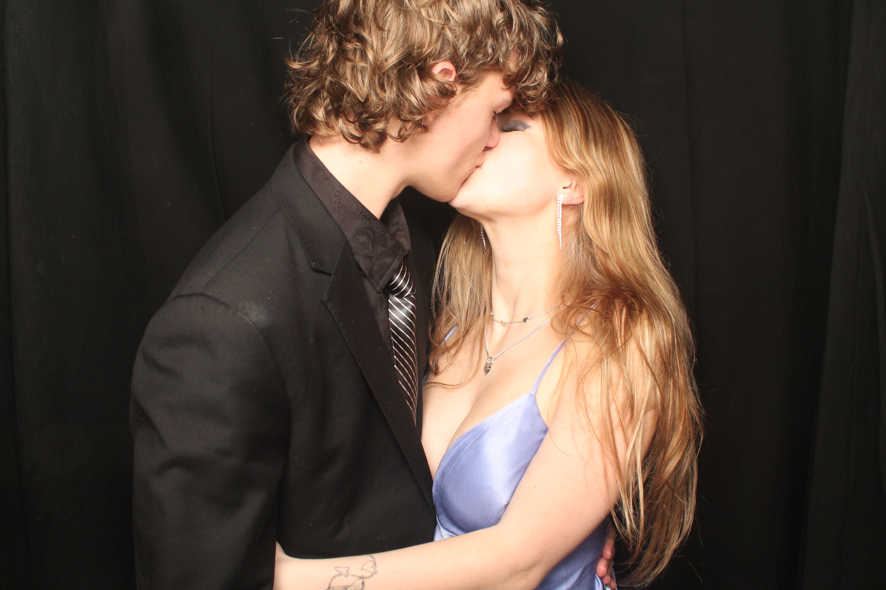 Hutt Valley High School Ball - Booth One | View more photos from the event at wgtngallery.classicphotobooths.co.nz/u/wgtncpbgallery/Hutt-Valley-High-School-Ball-Booth-One