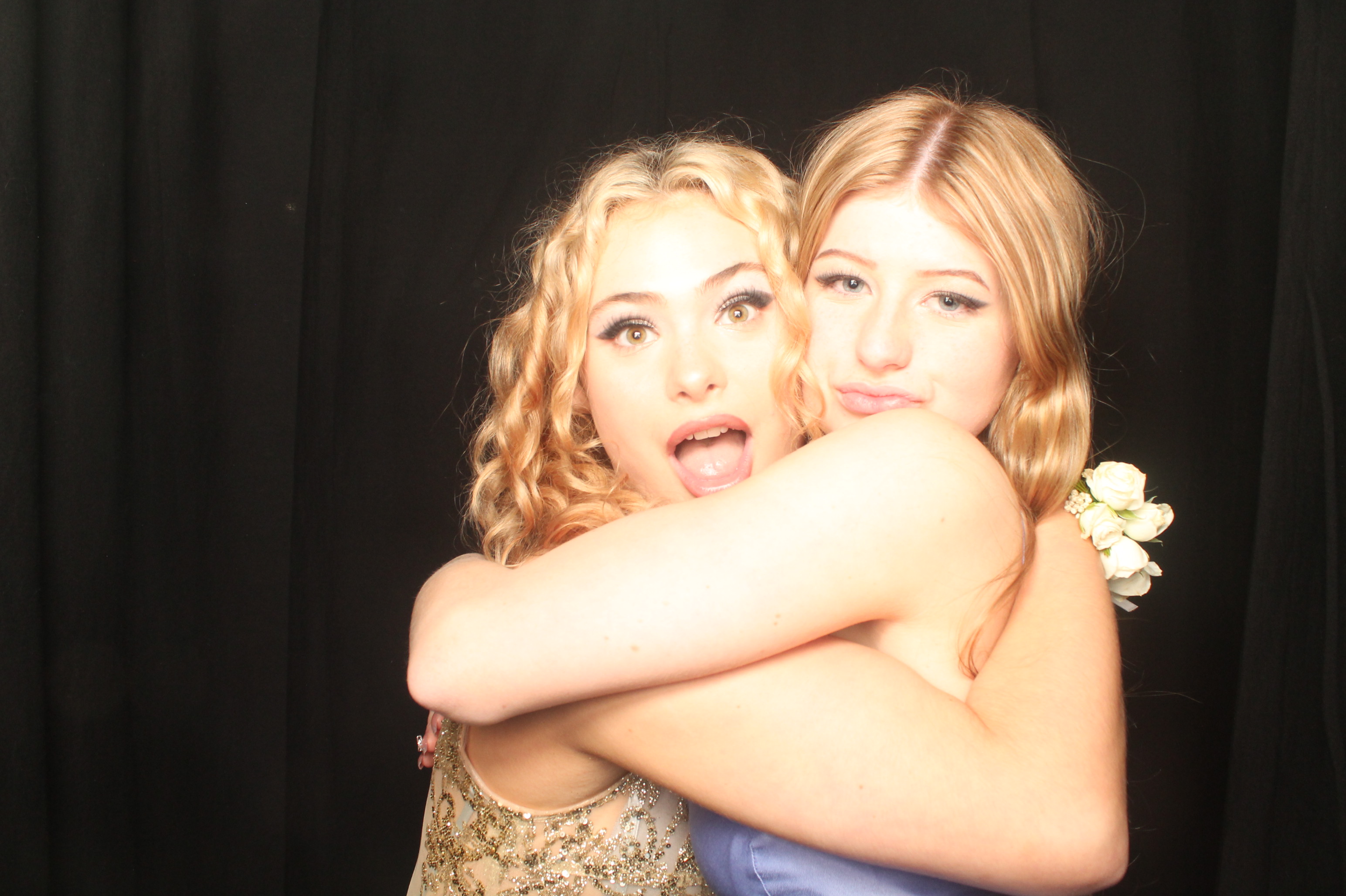 Hutt Valley High School Ball - Booth One | View more photos from the event at wgtngallery.classicphotobooths.co.nz/u/wgtncpbgallery/Hutt-Valley-High-School-Ball-Booth-One