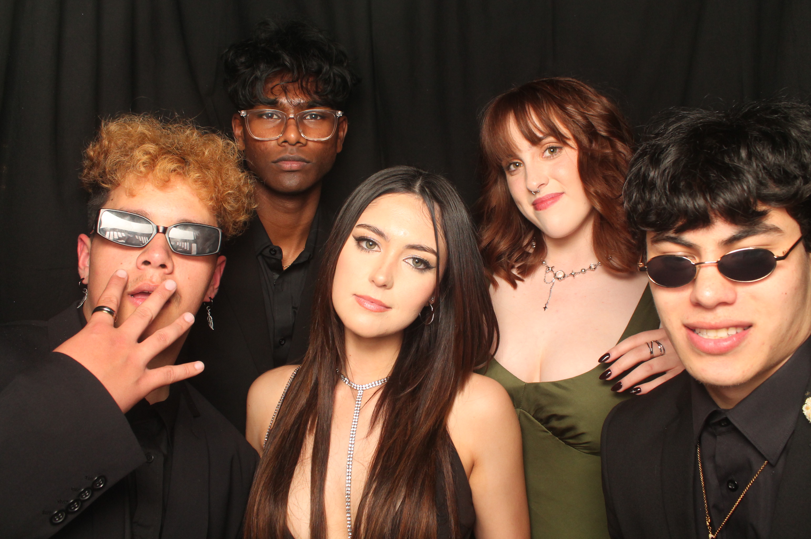 Hutt Valley High School Ball - Booth One | View more photos from the event at wgtngallery.classicphotobooths.co.nz/u/wgtncpbgallery/Hutt-Valley-High-School-Ball-Booth-One