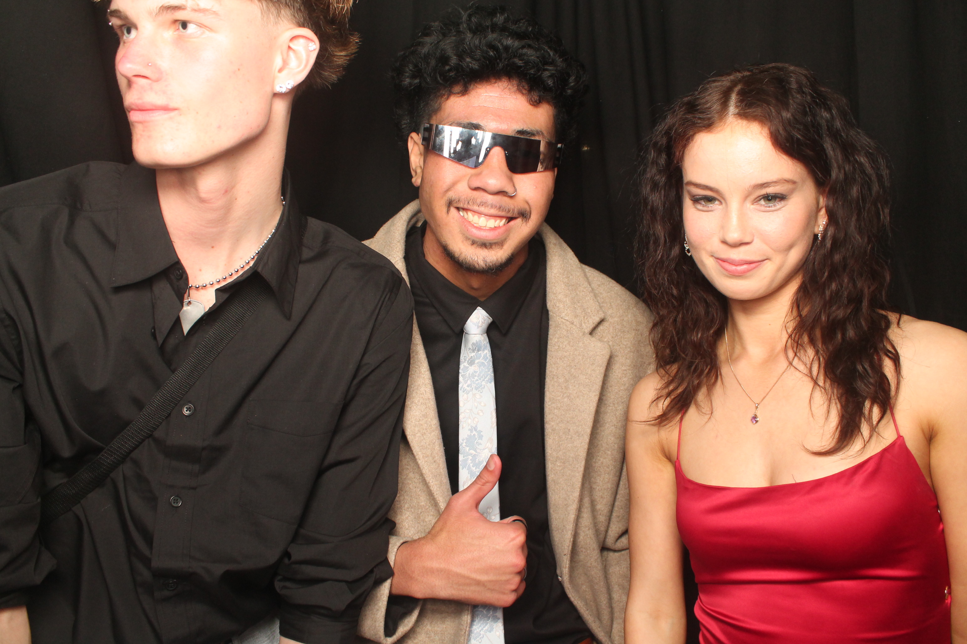 Hutt Valley High School Ball - Booth One | View more photos from the event at wgtngallery.classicphotobooths.co.nz/u/wgtncpbgallery/Hutt-Valley-High-School-Ball-Booth-One