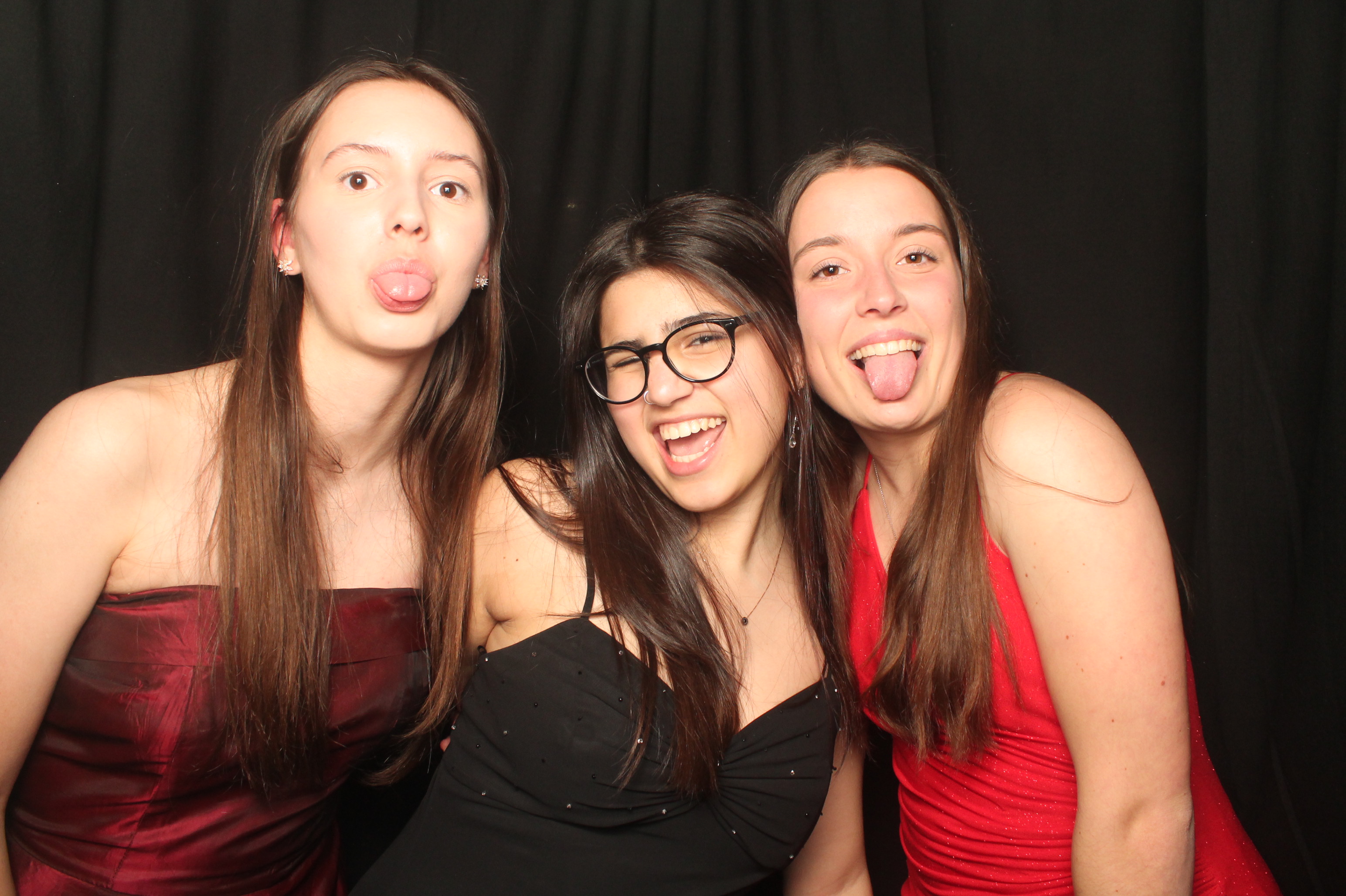 Hutt Valley High School Ball - Booth One | View more photos from the event at wgtngallery.classicphotobooths.co.nz/u/wgtncpbgallery/Hutt-Valley-High-School-Ball-Booth-One