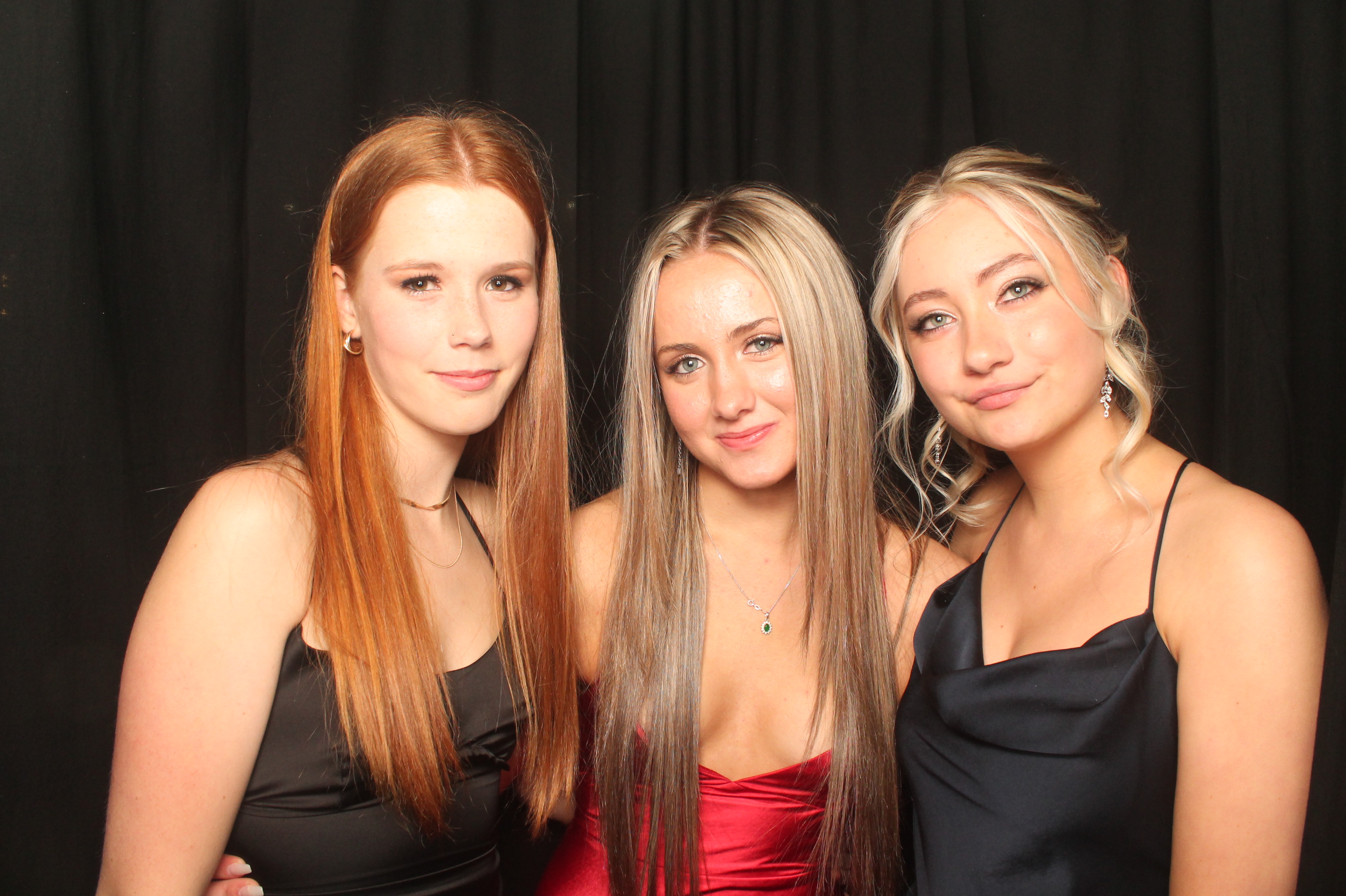 Hutt Valley High School Ball - Booth One | View more photos from the event at wgtngallery.classicphotobooths.co.nz/u/wgtncpbgallery/Hutt-Valley-High-School-Ball-Booth-One